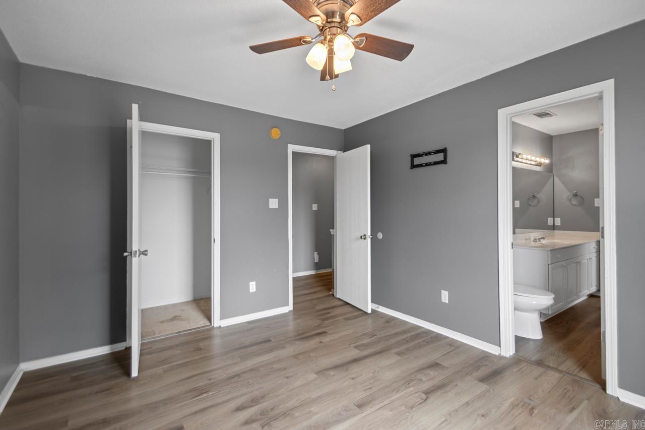 111  Village  Benton, AR