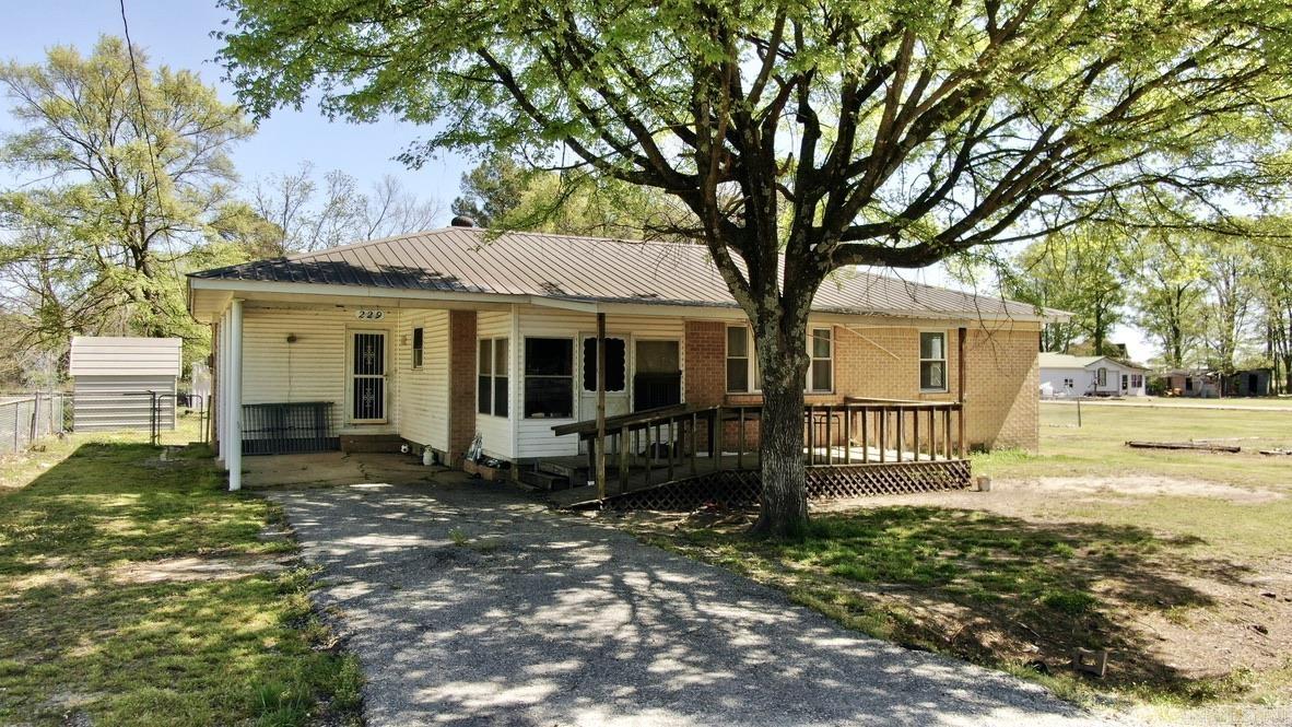 229 E Elm St  Alicia, AR