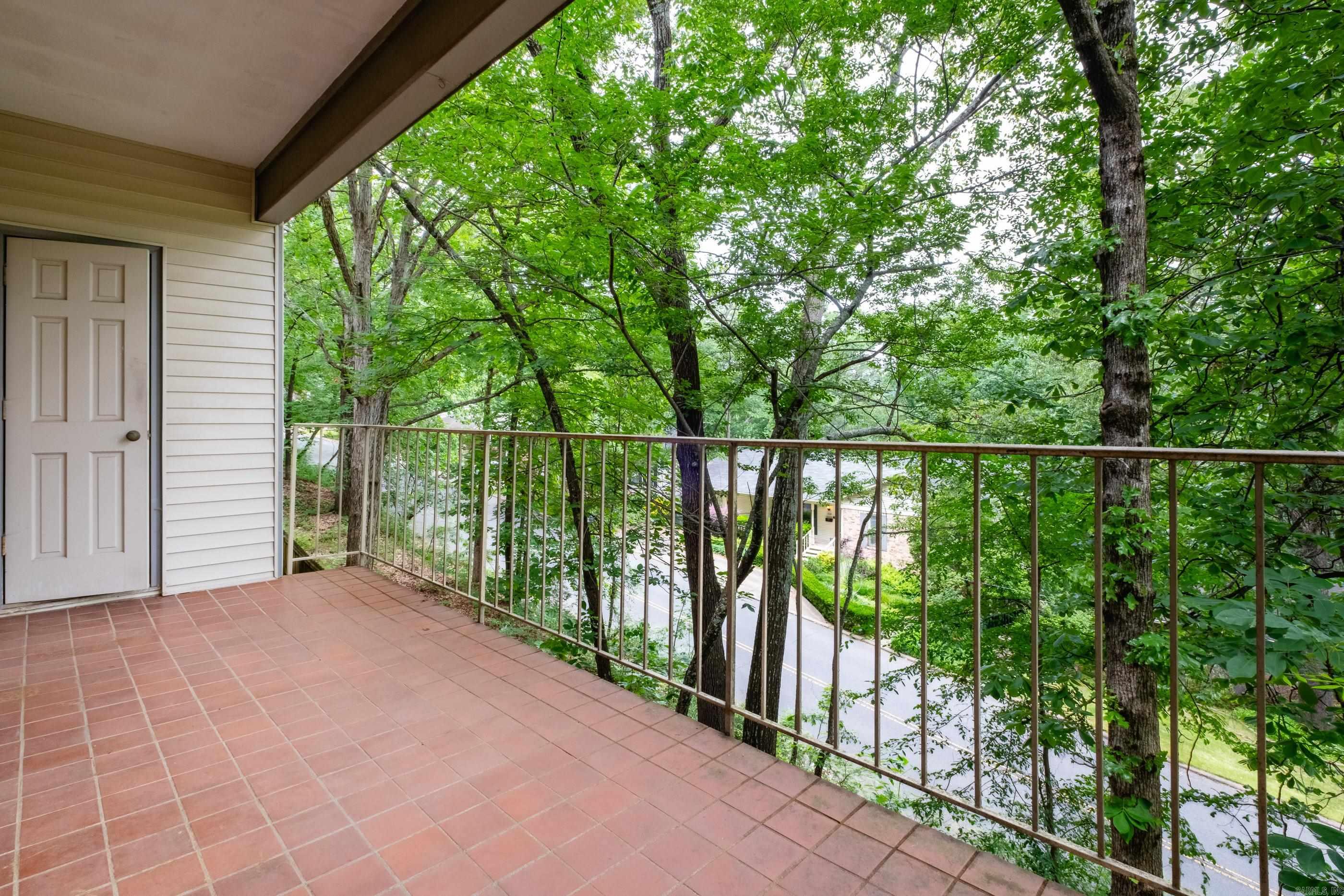 3501  Oakwood  Little Rock, AR
