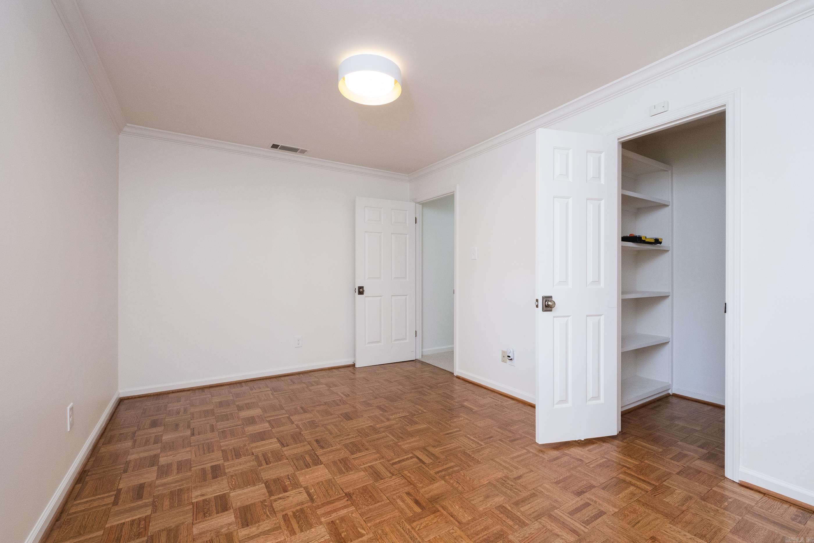 3501  Oakwood  Little Rock, AR