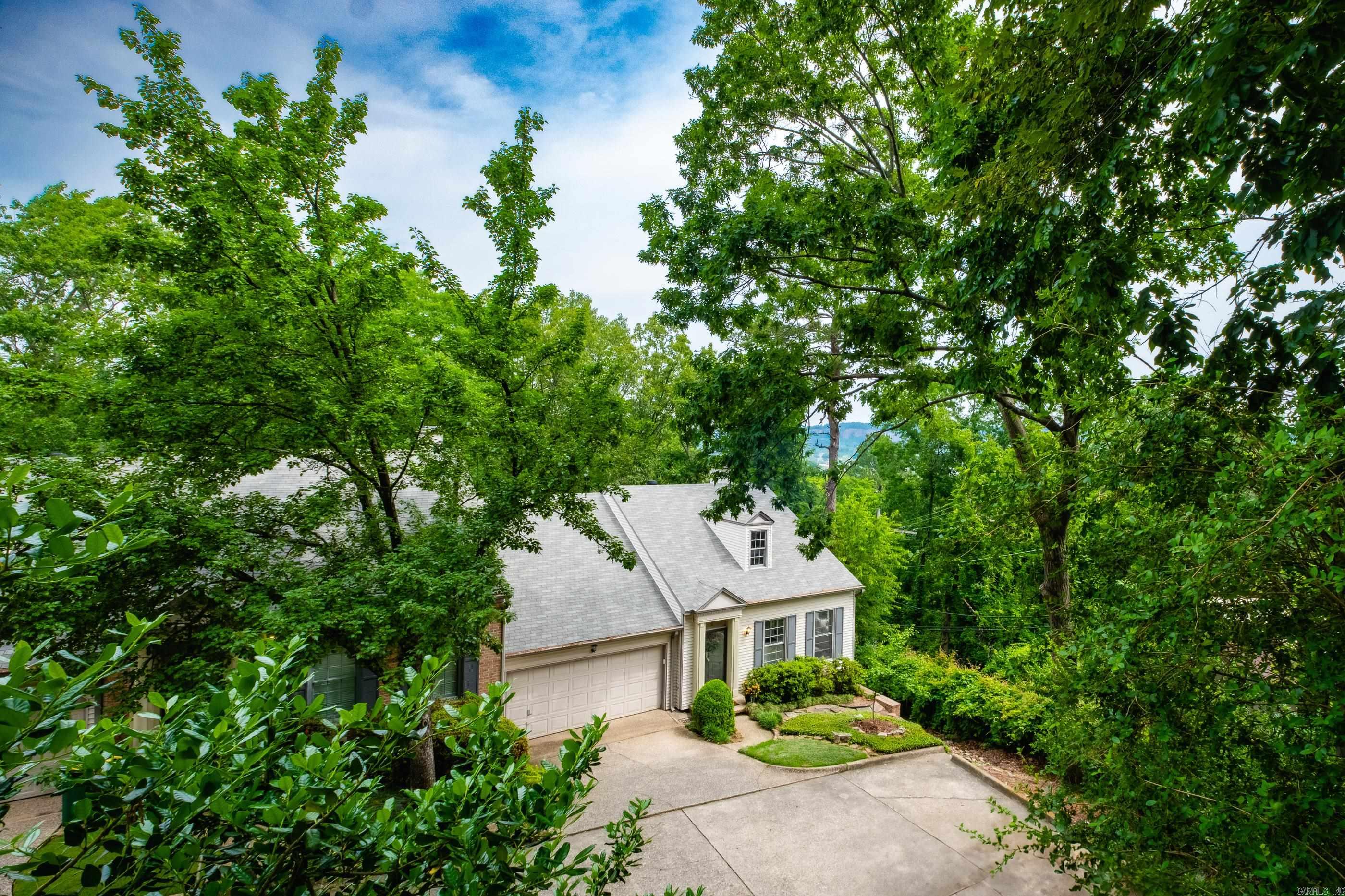3501  Oakwood  Little Rock, AR