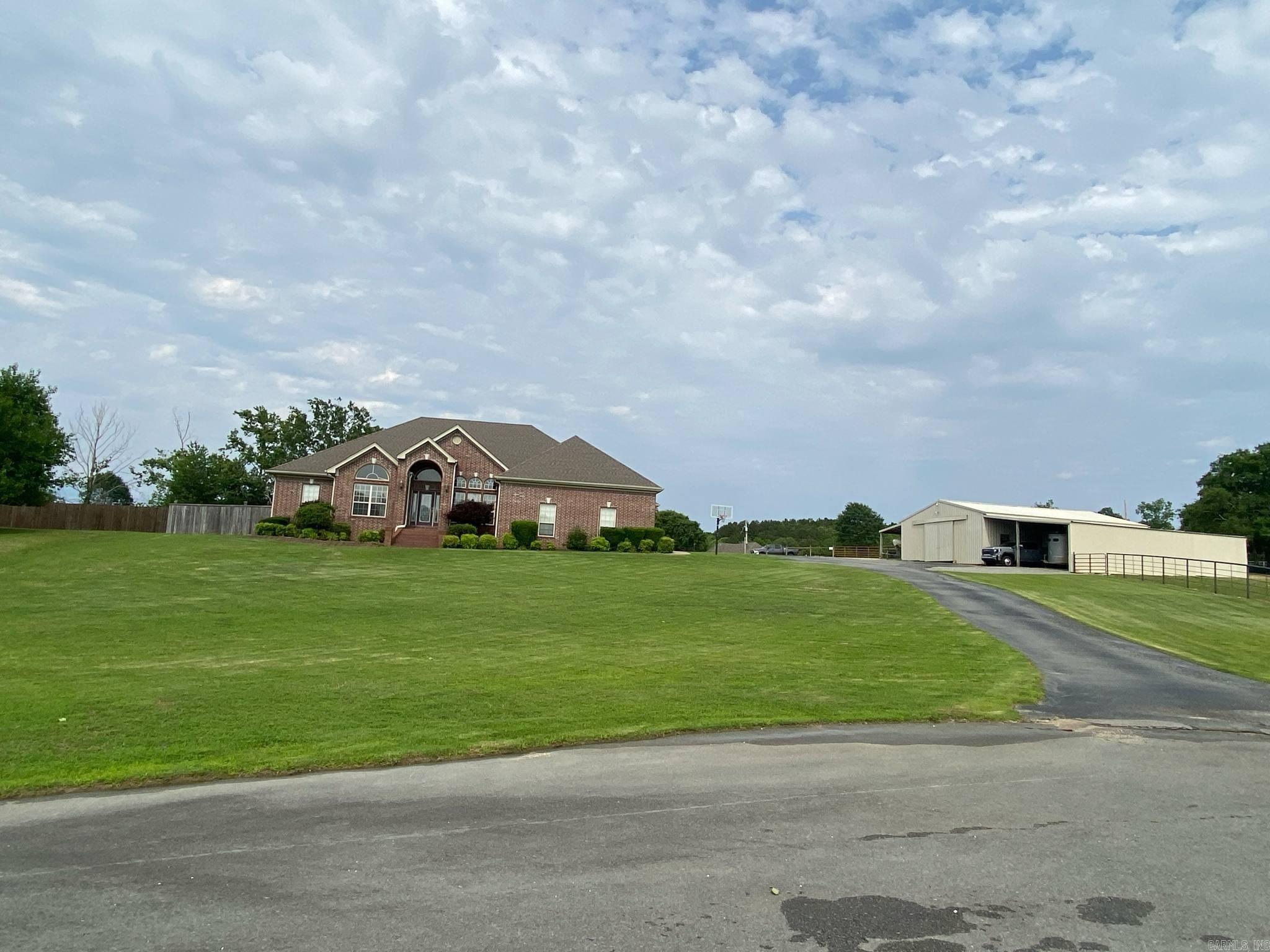 2281  Lookout Mountain Road  Benton, AR