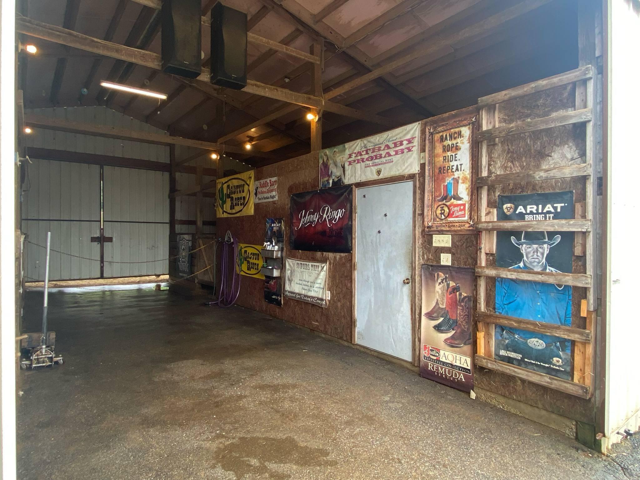 2281  Lookout Mountain Road  Benton, AR