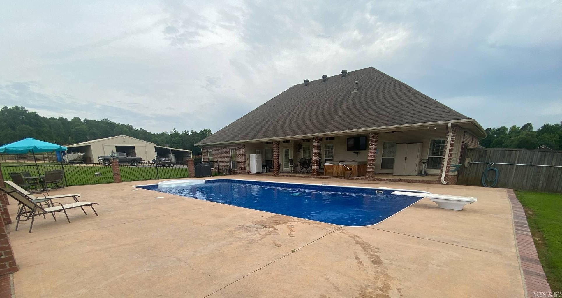 2281  Lookout Mountain Road  Benton, AR