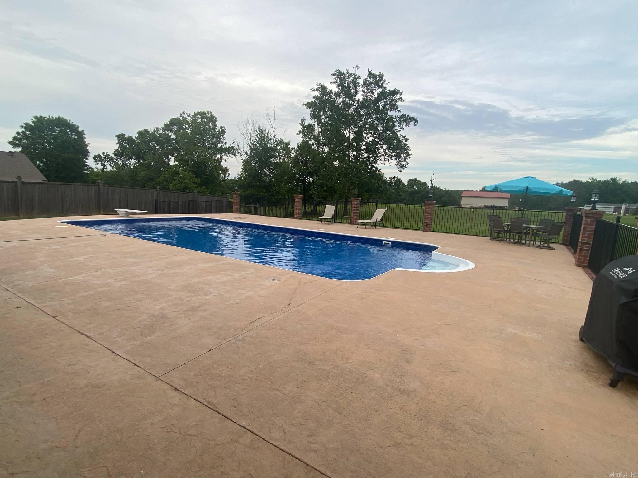 2281  Lookout Mountain Road  Benton, AR