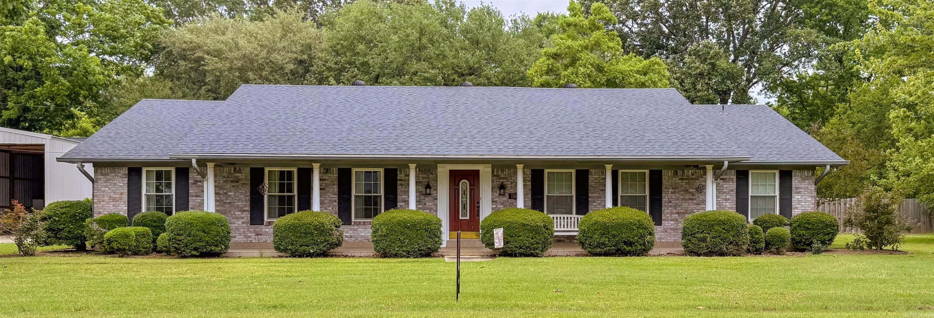 1608 N 3rd McGehee, AR 71654