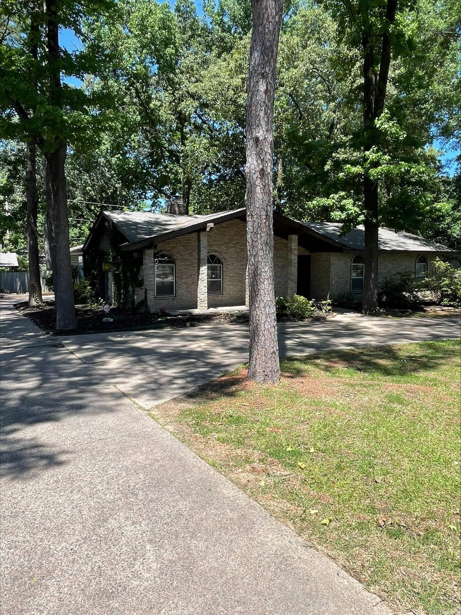 1210 N Jeff Davis St  Jacksonville, AR