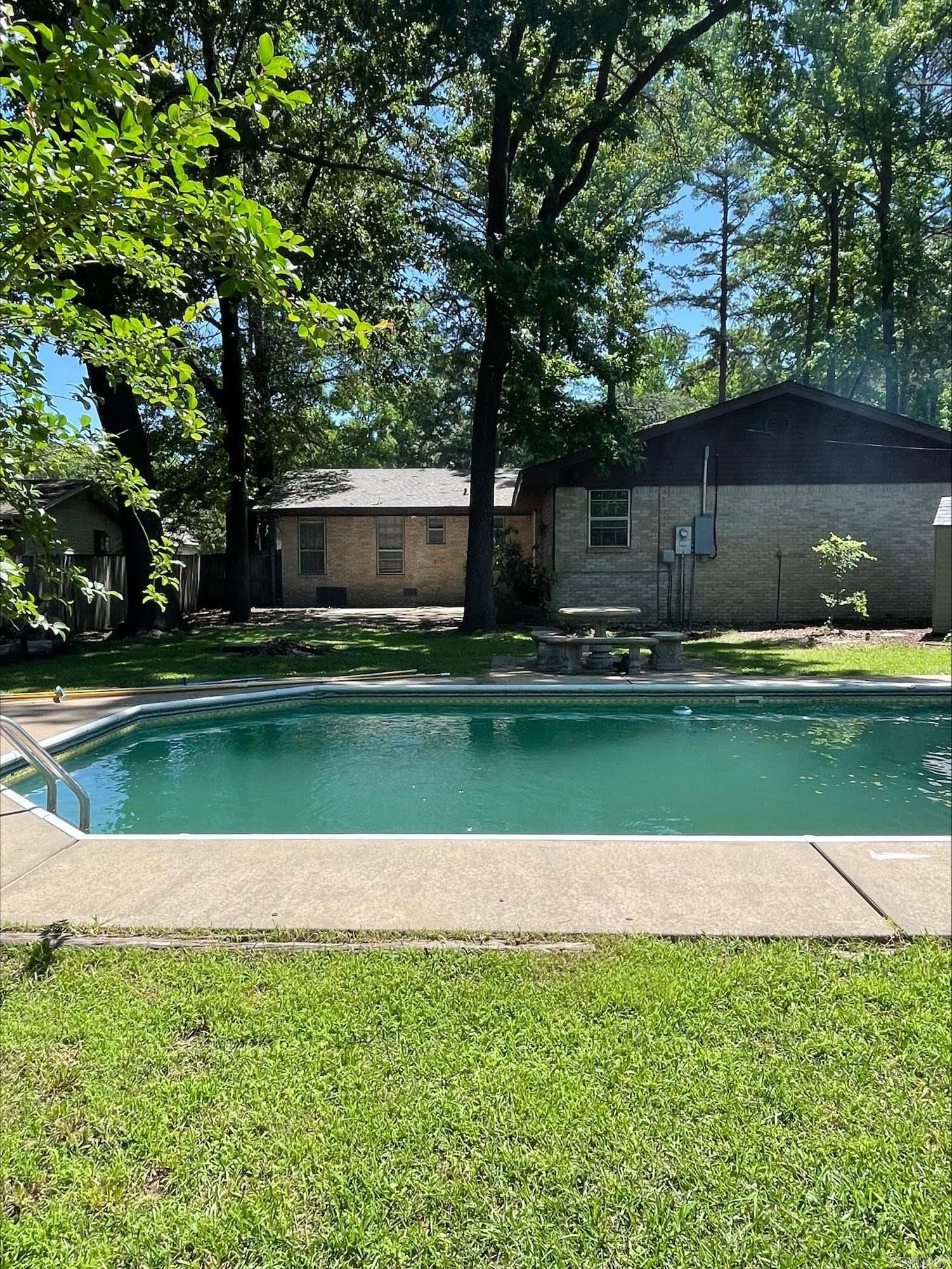 1210 N Jeff Davis St  Jacksonville, AR