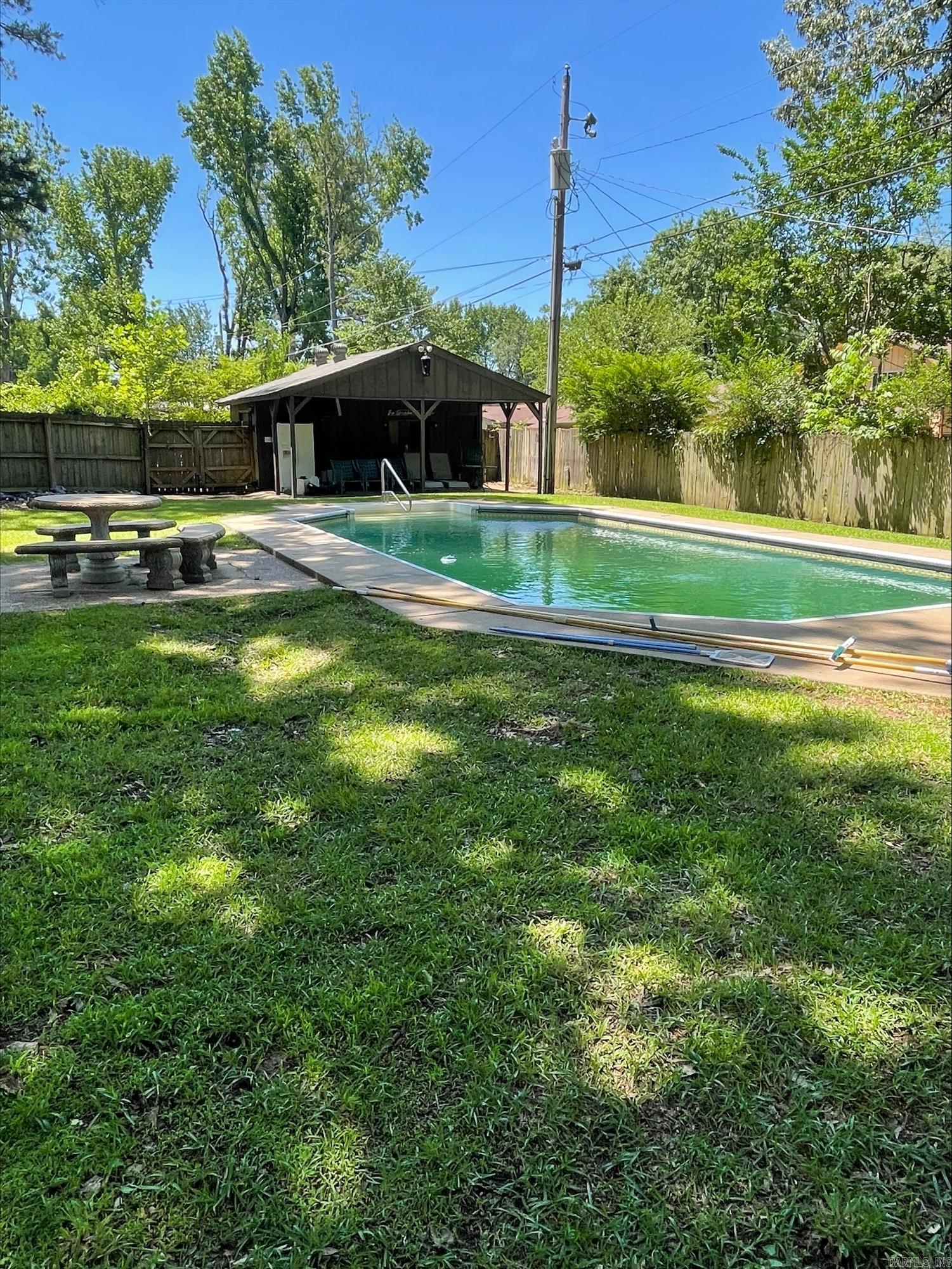 1210 N Jeff Davis St  Jacksonville, AR