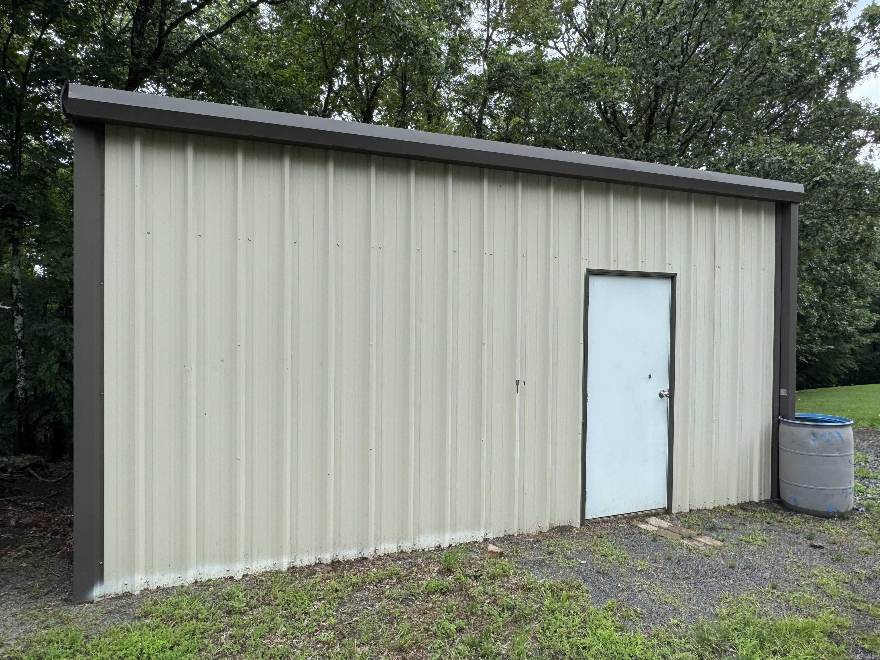 235 Tucker Austin, AR 72007