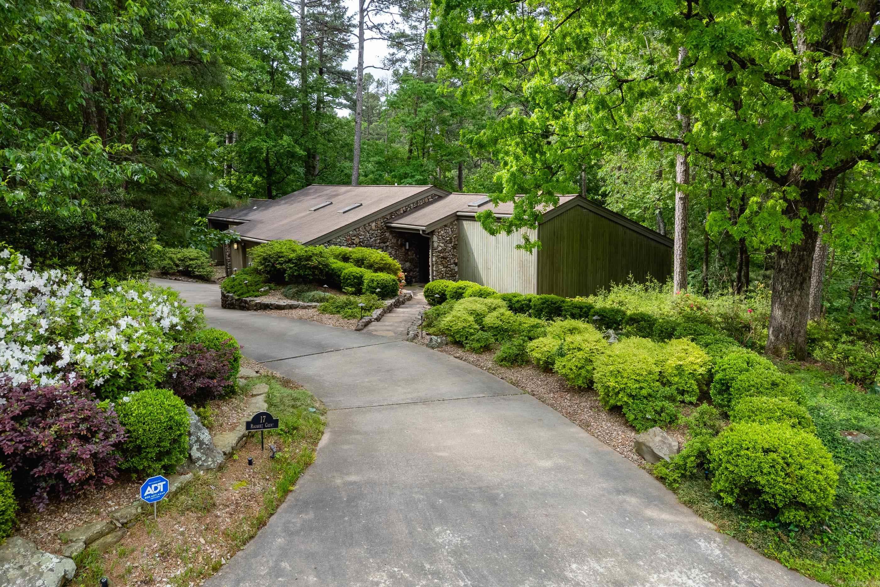 17  Racquet  Little Rock, AR