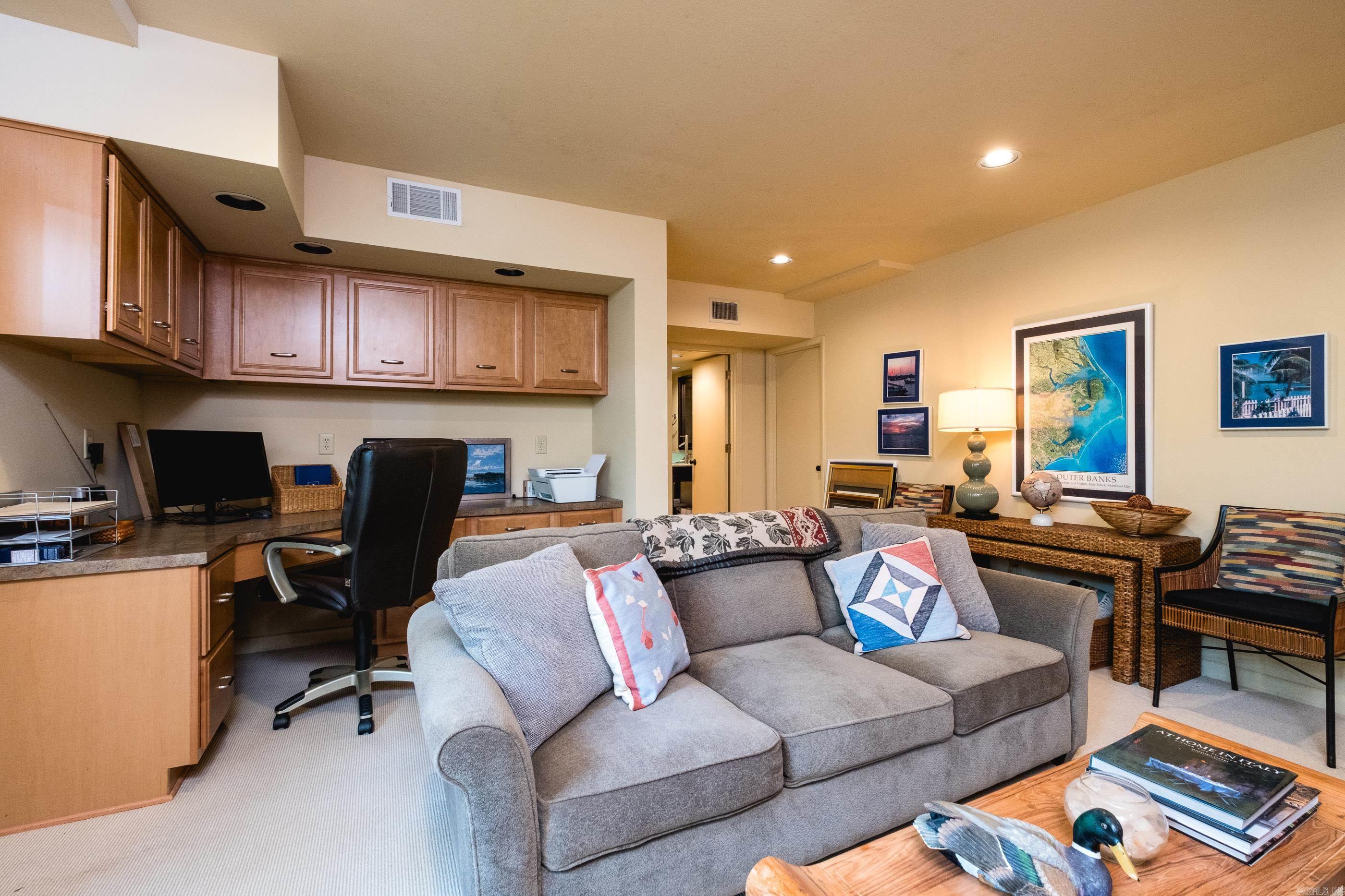 17  Racquet  Little Rock, AR