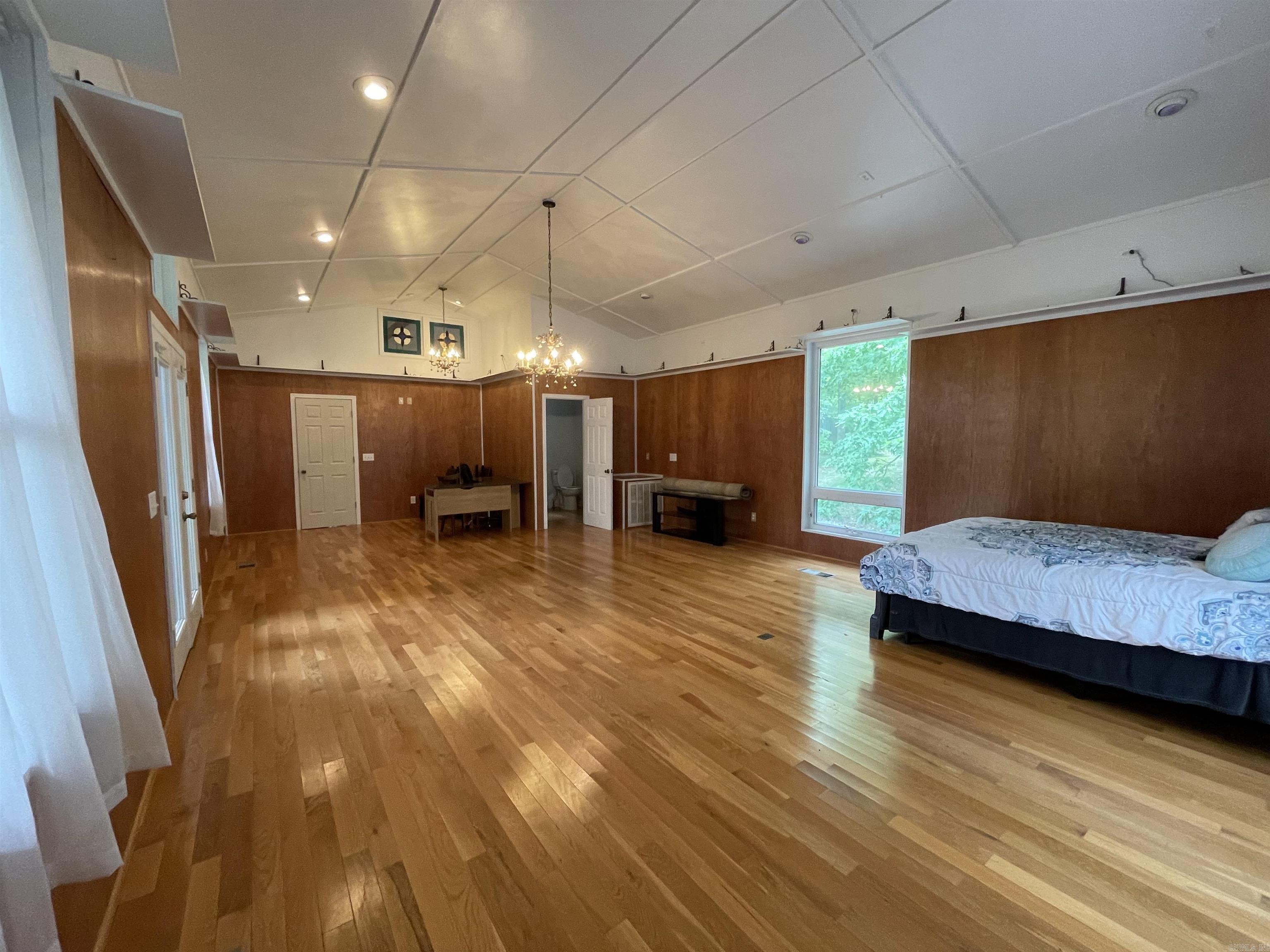 1349  Kahoka  Mountain View, AR