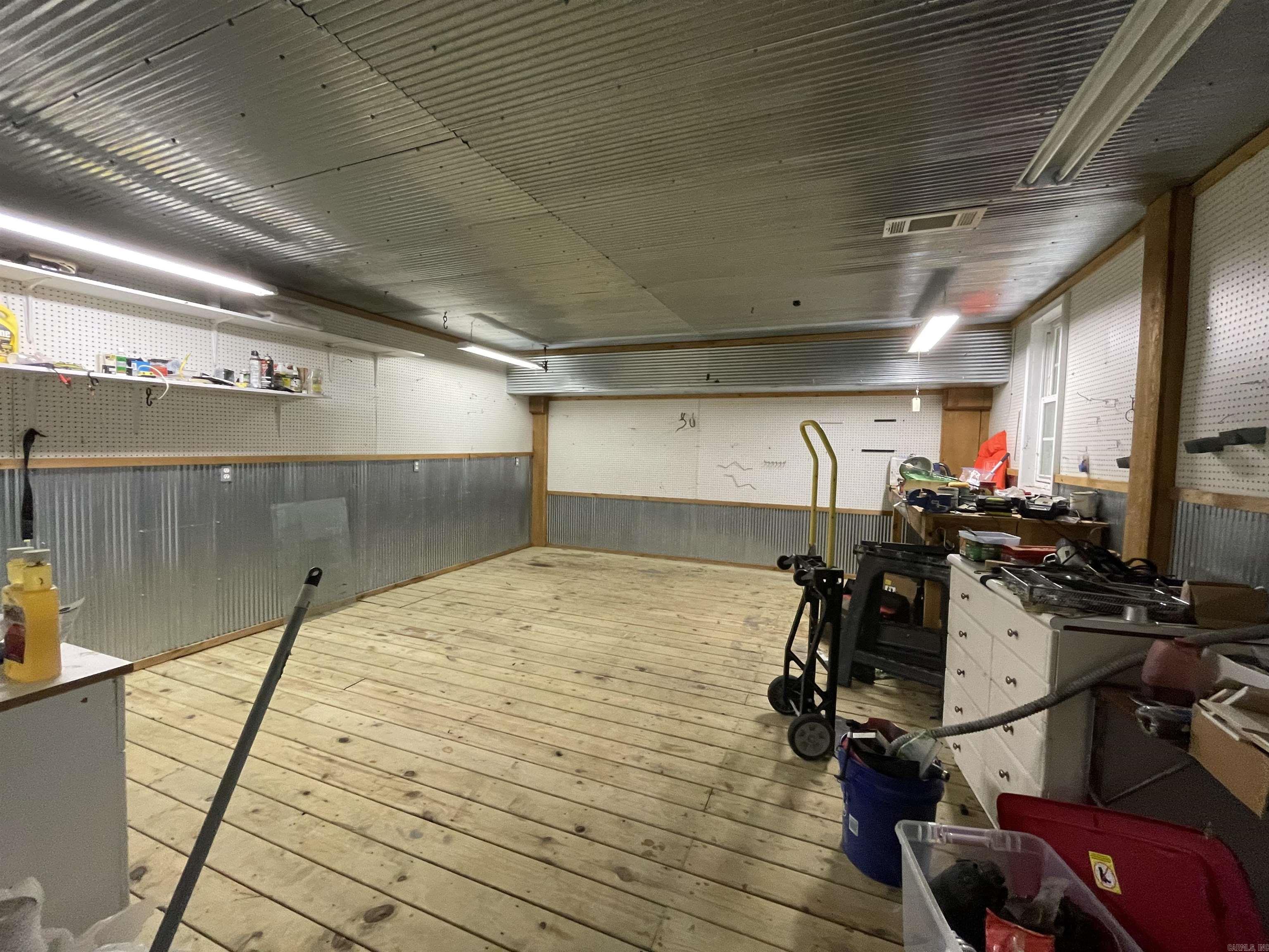 1349  Kahoka  Mountain View, AR