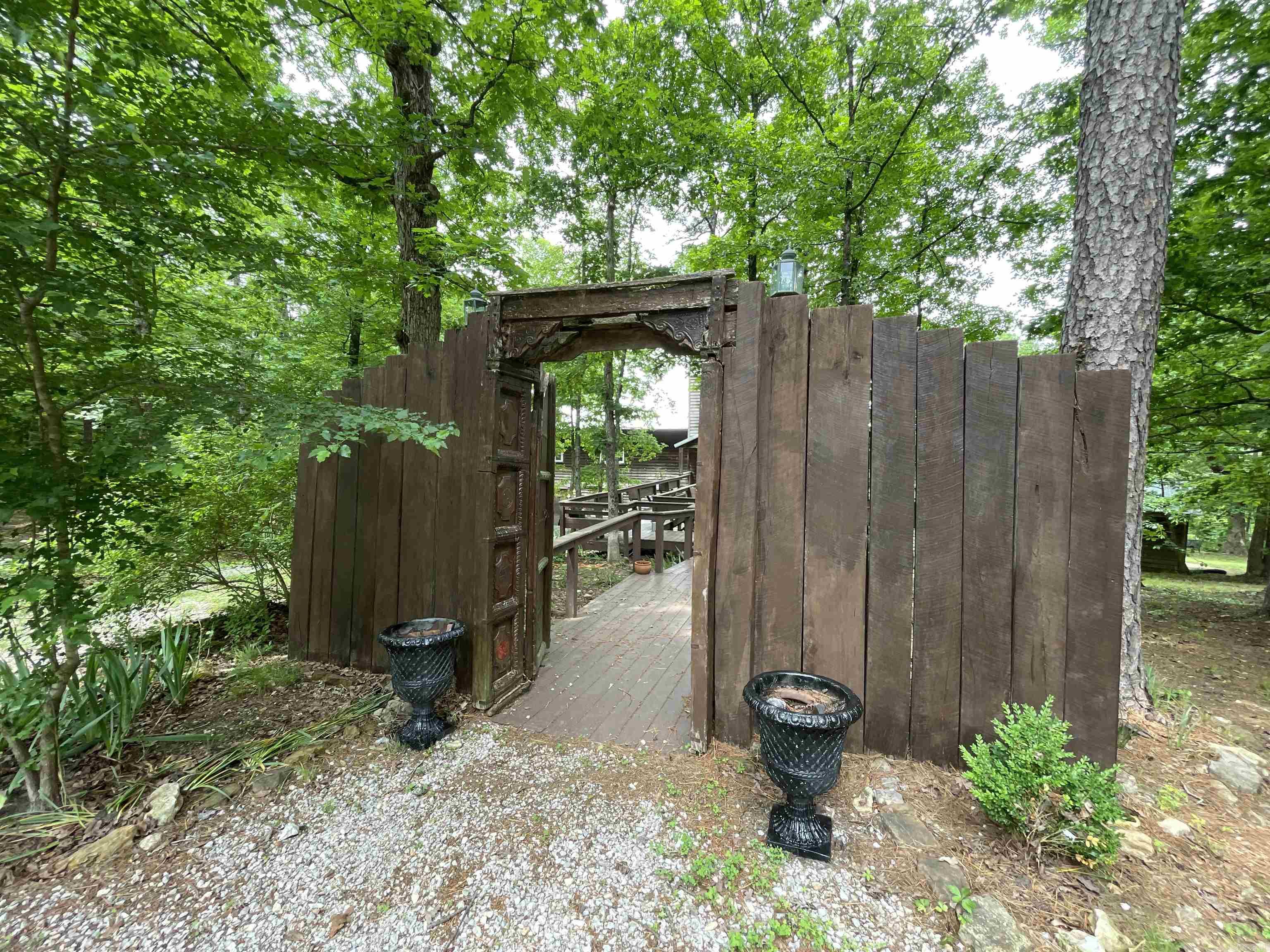 1349  Kahoka  Mountain View, AR