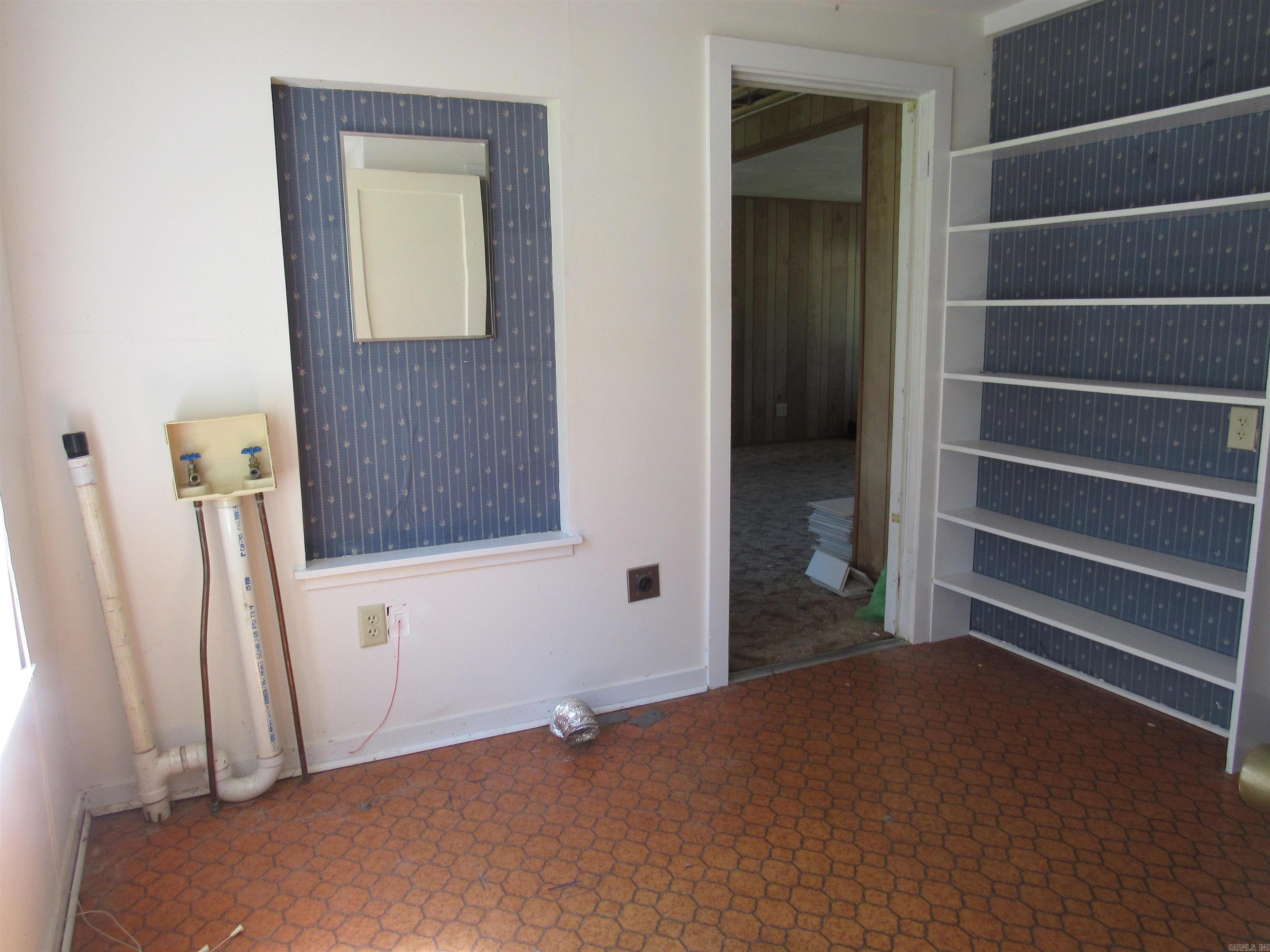29 OVERCUP LAKE  Morrilton, AR