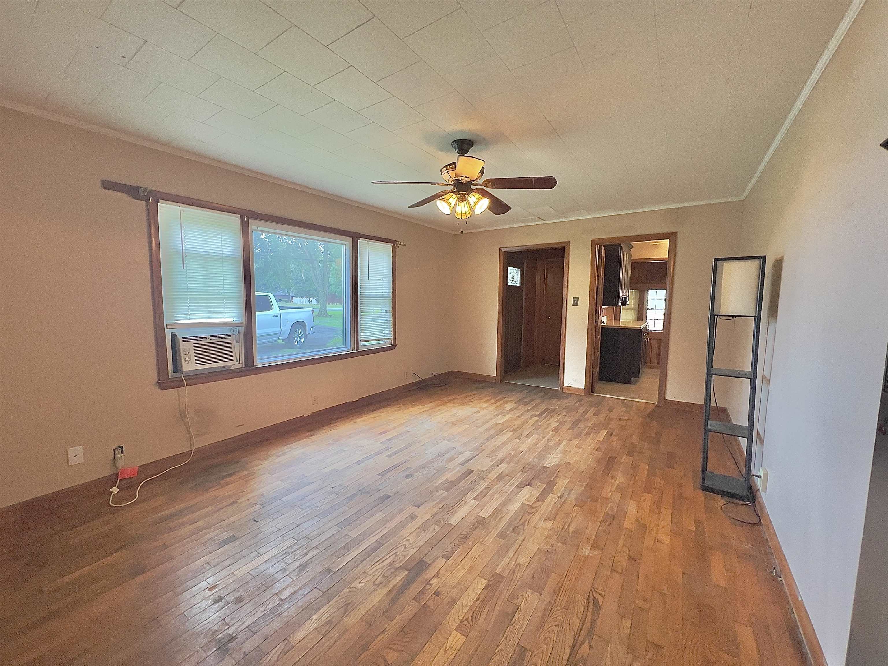 1206 S Main  Leachville, AR