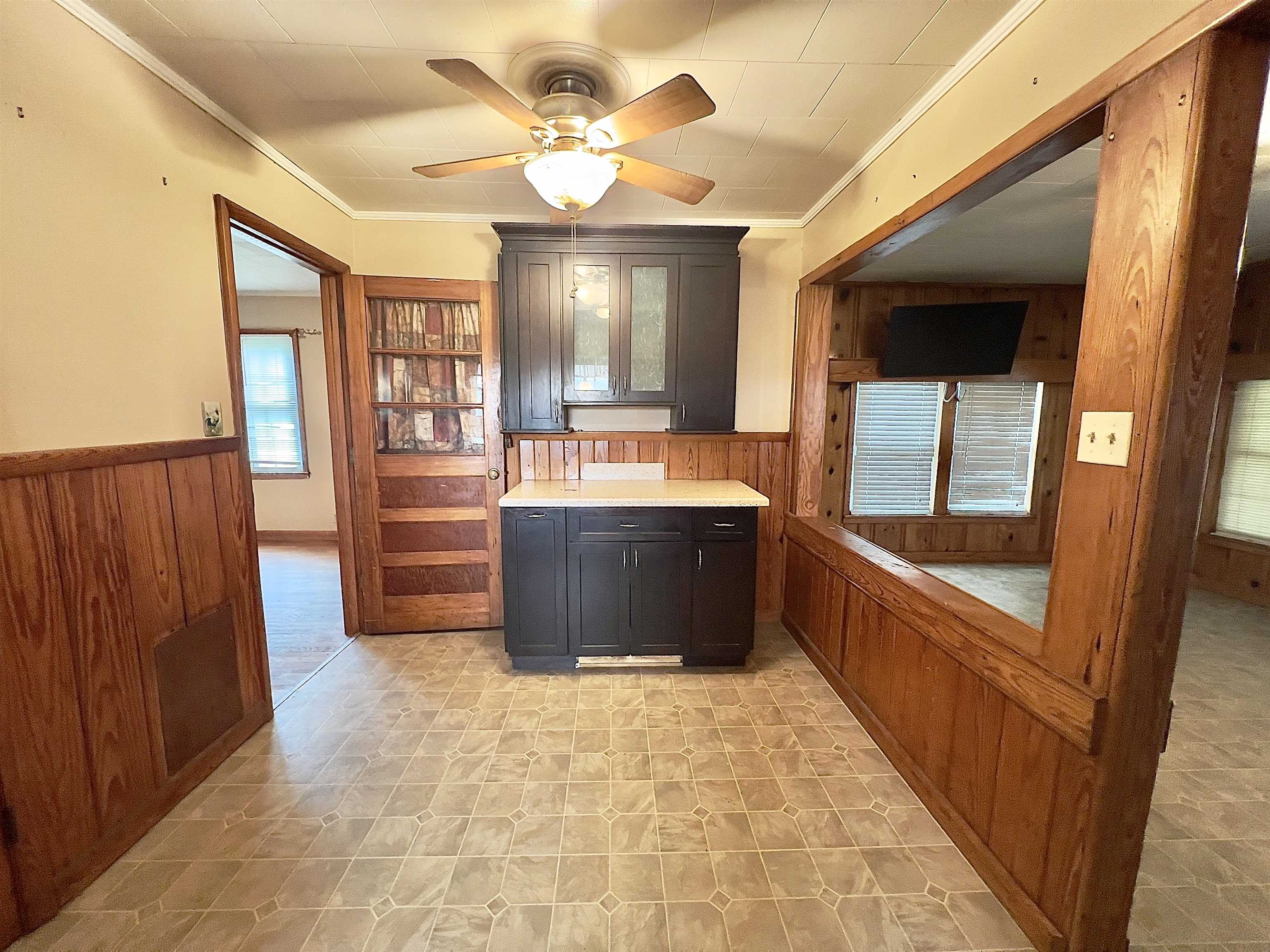 1206 S Main  Leachville, AR