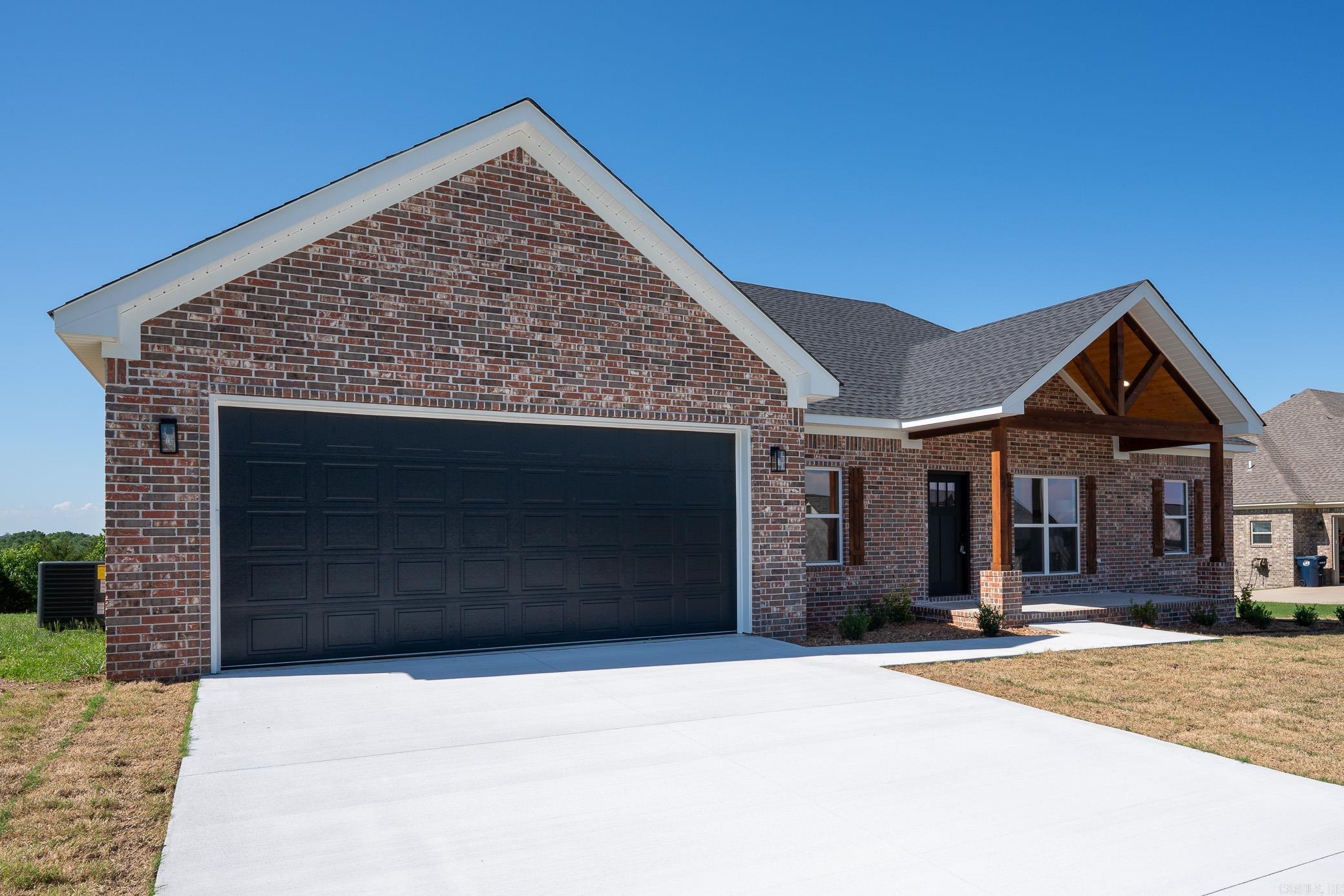 27  Persimmon Ridge  Greenbrier, AR