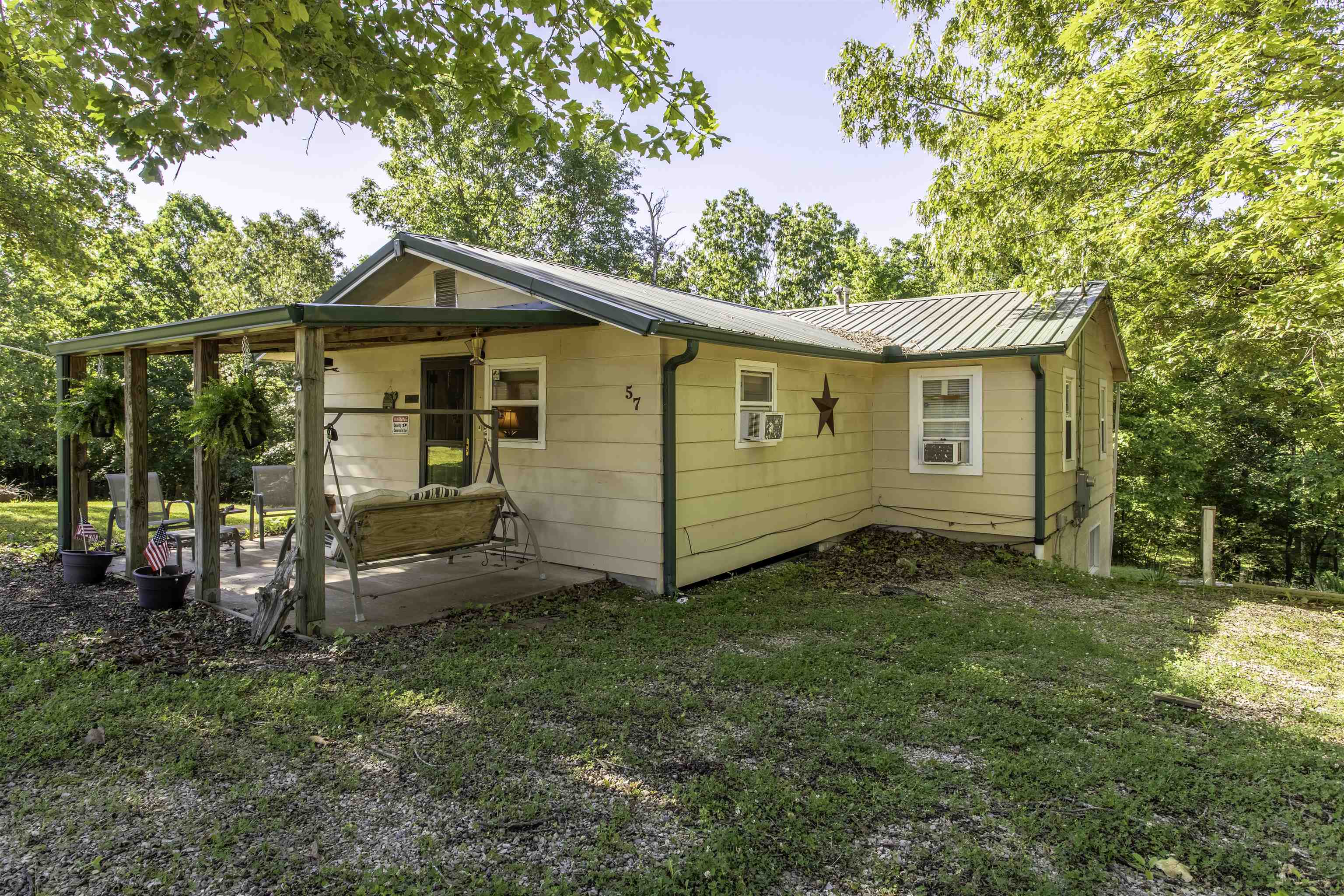 57  Valley Heart  Highland, AR