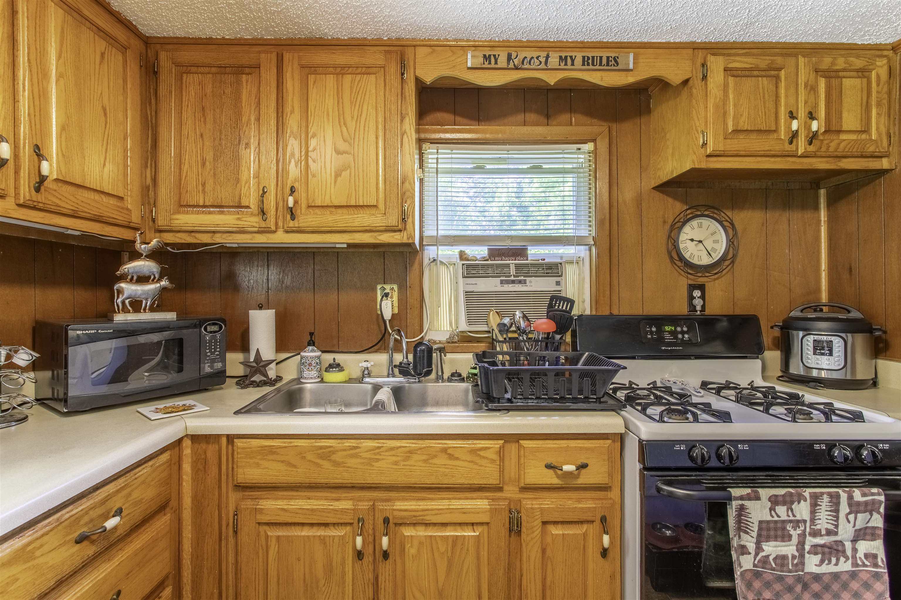 57  Valley Heart  Highland, AR