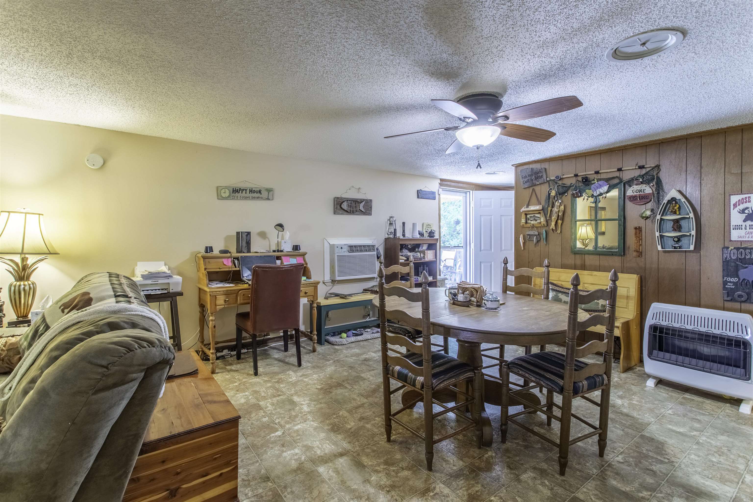 57  Valley Heart  Highland, AR