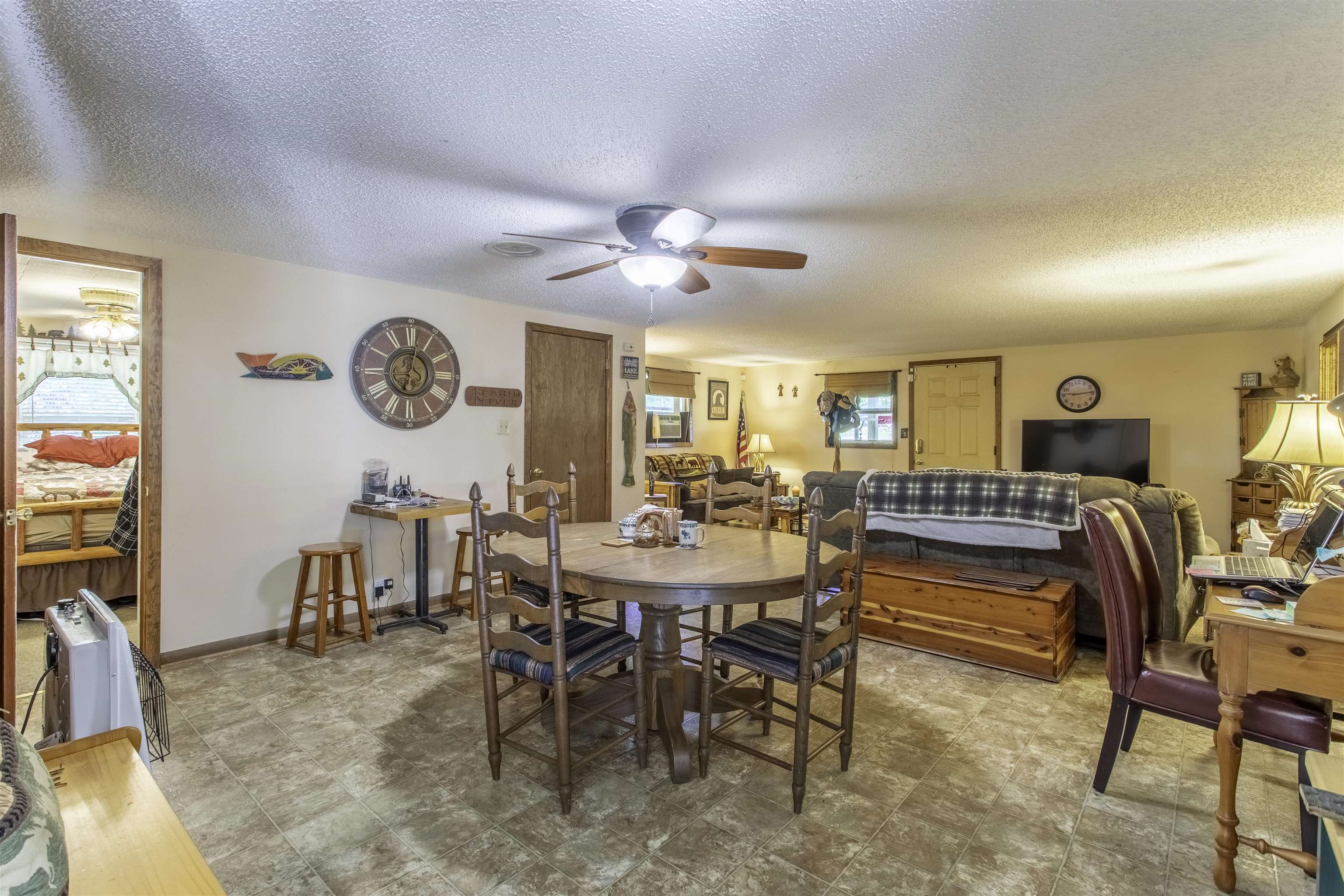 57  Valley Heart  Highland, AR
