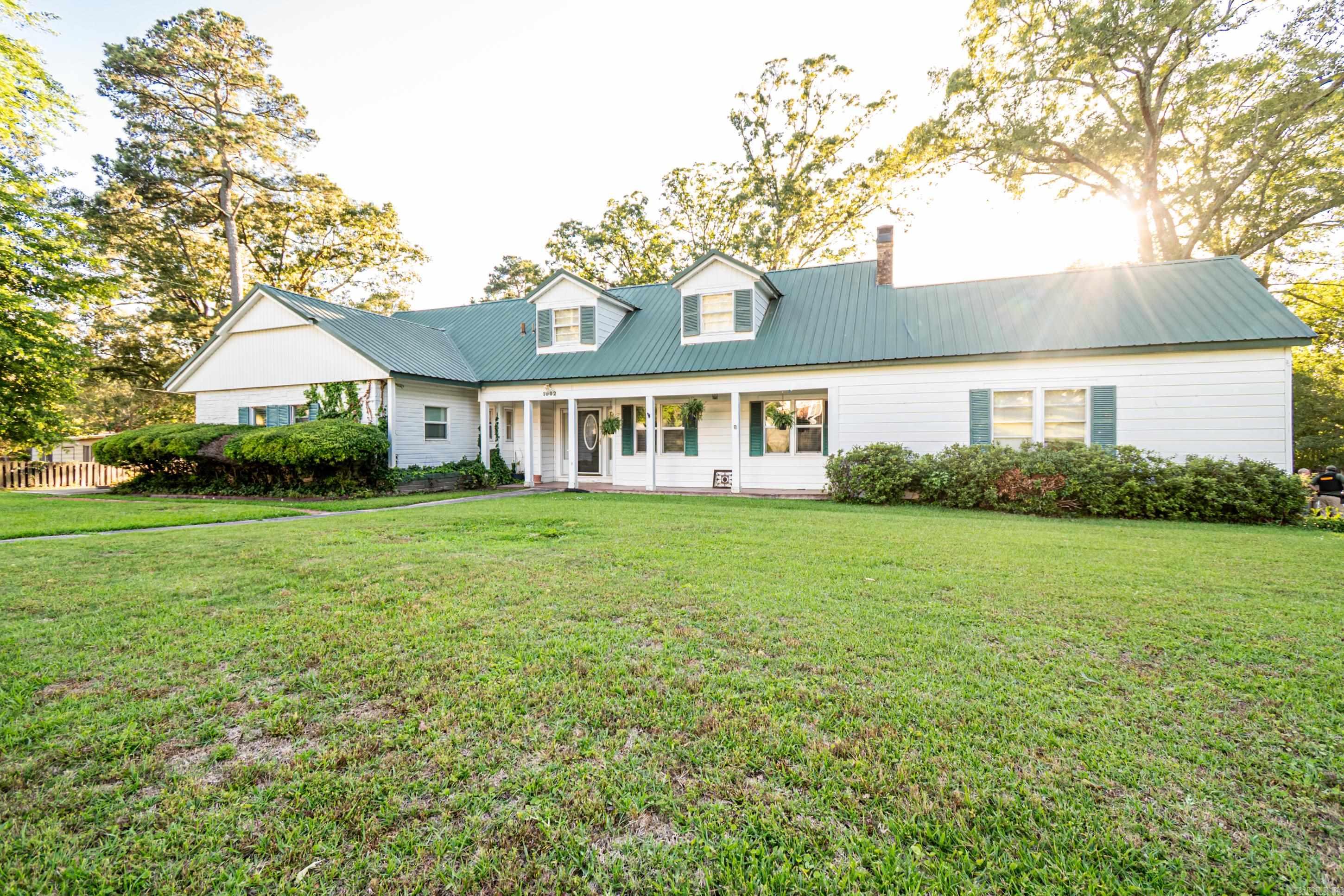 1002 N Bradley Ave  El Dorado, AR