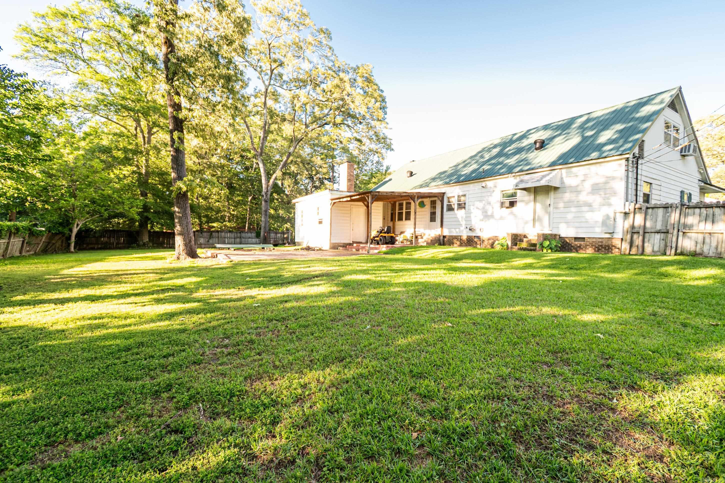 1002 N Bradley Ave  El Dorado, AR
