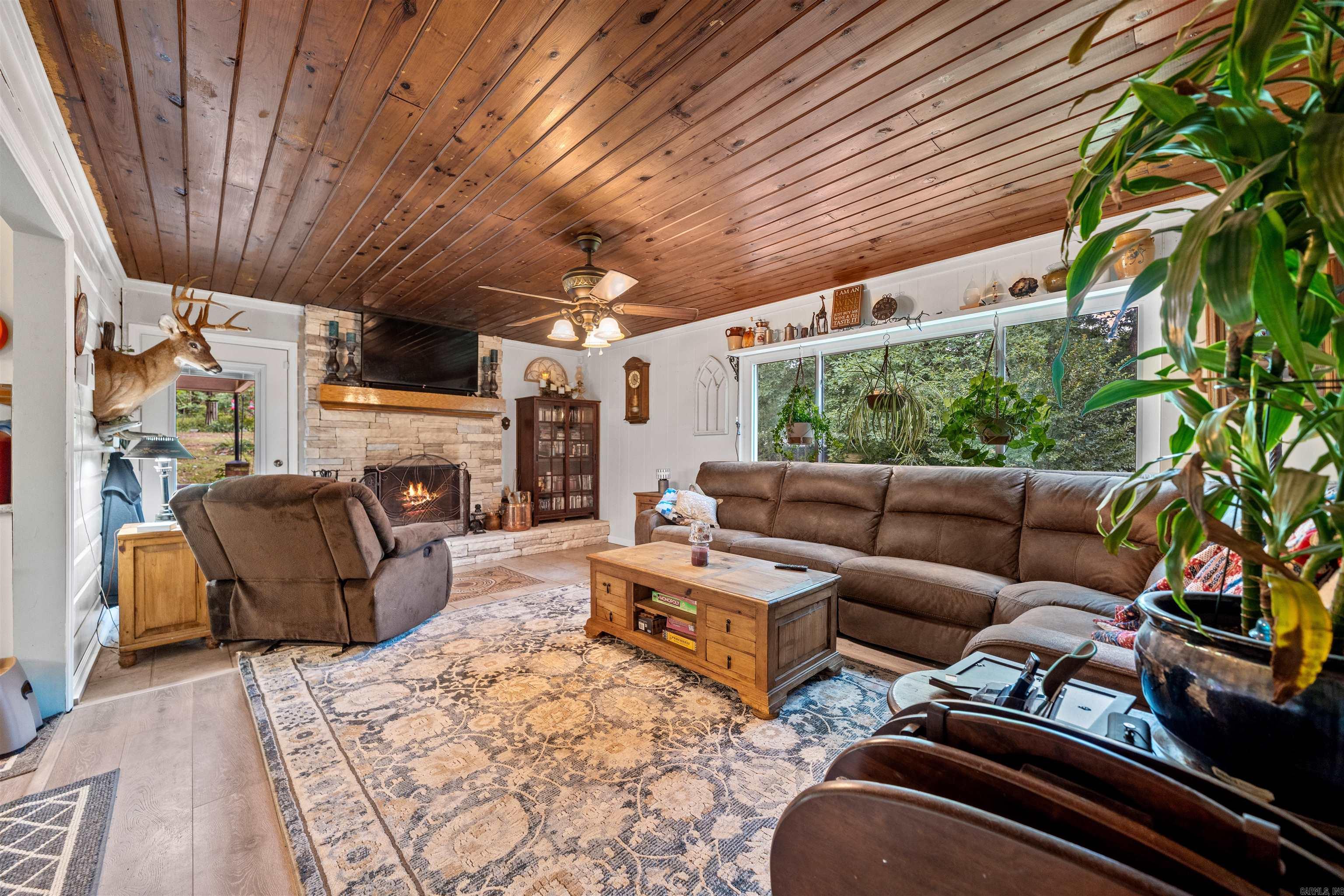 209  Squaw Valley  Hot Springs, AR