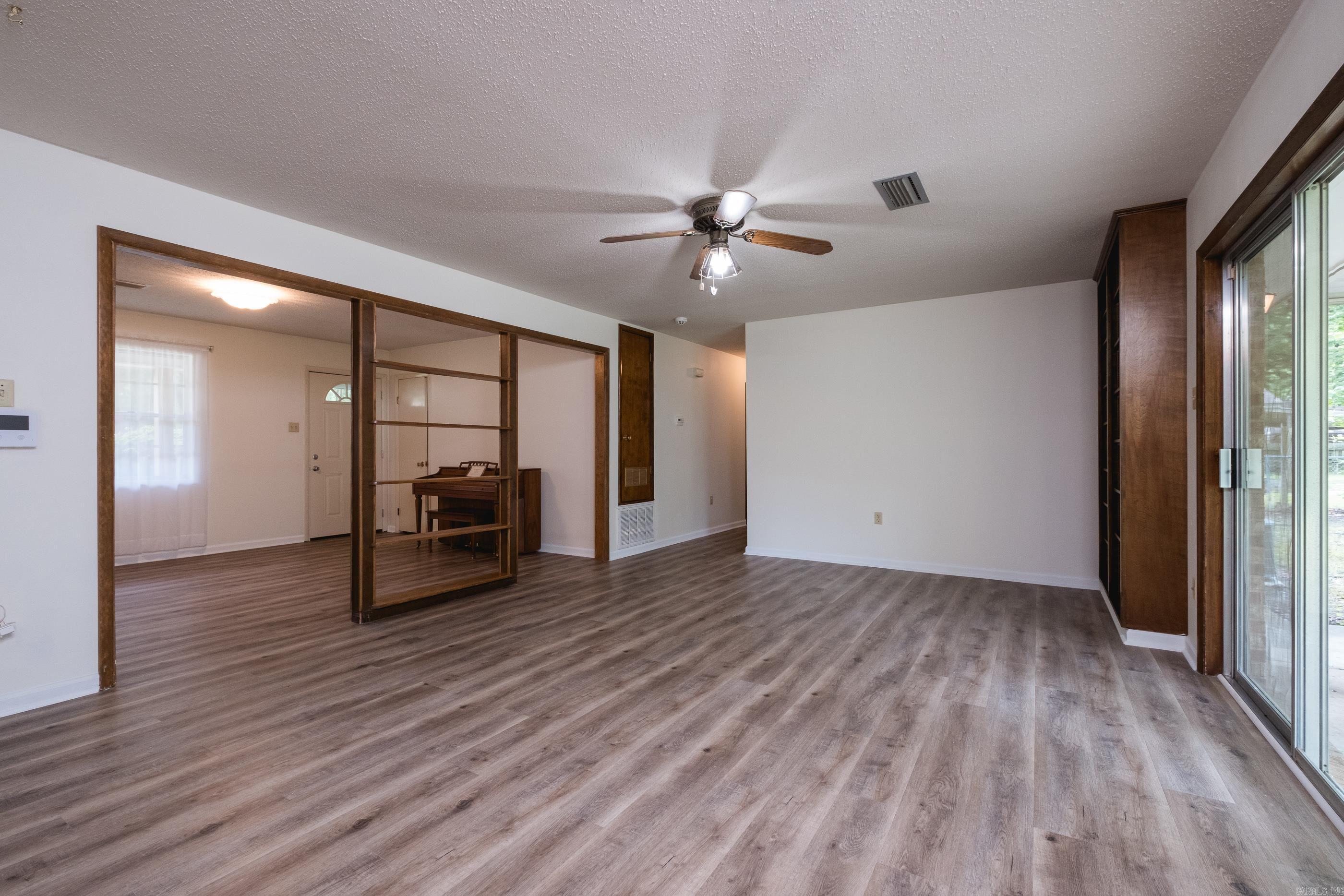 123  Shamrock  Conway, AR