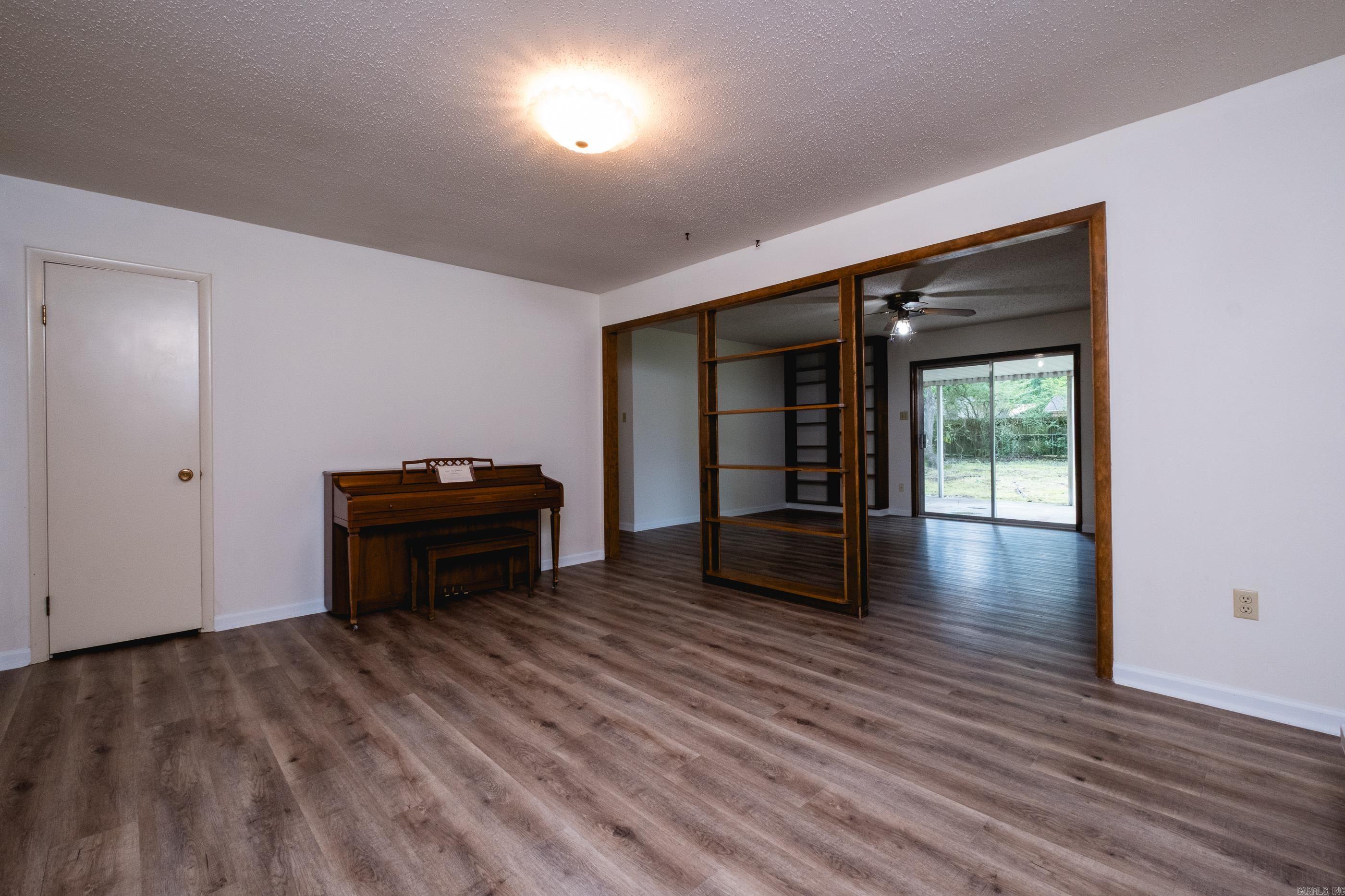 123  Shamrock  Conway, AR