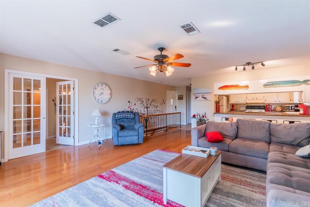 111 W Lakeshore Dr W  Cherokee Village, AR