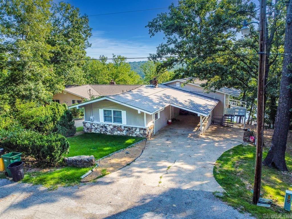 111 W Lakeshore Dr W  Cherokee Village, AR