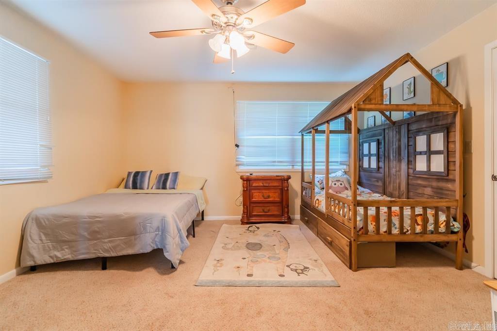 111 W Lakeshore Dr W  Cherokee Village, AR