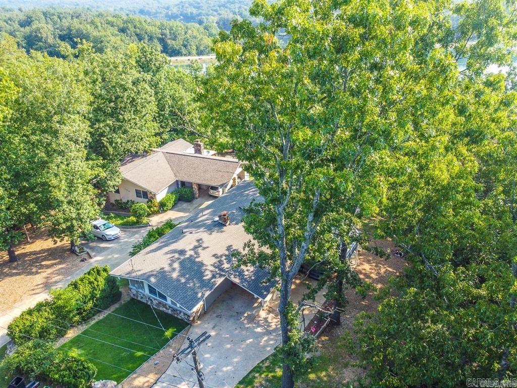 111 W Lakeshore Dr W  Cherokee Village, AR