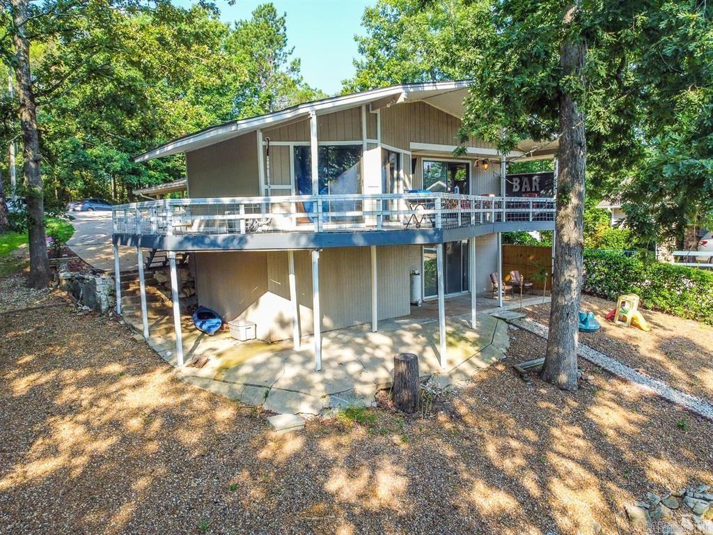 111 W Lakeshore Dr W  Cherokee Village, AR