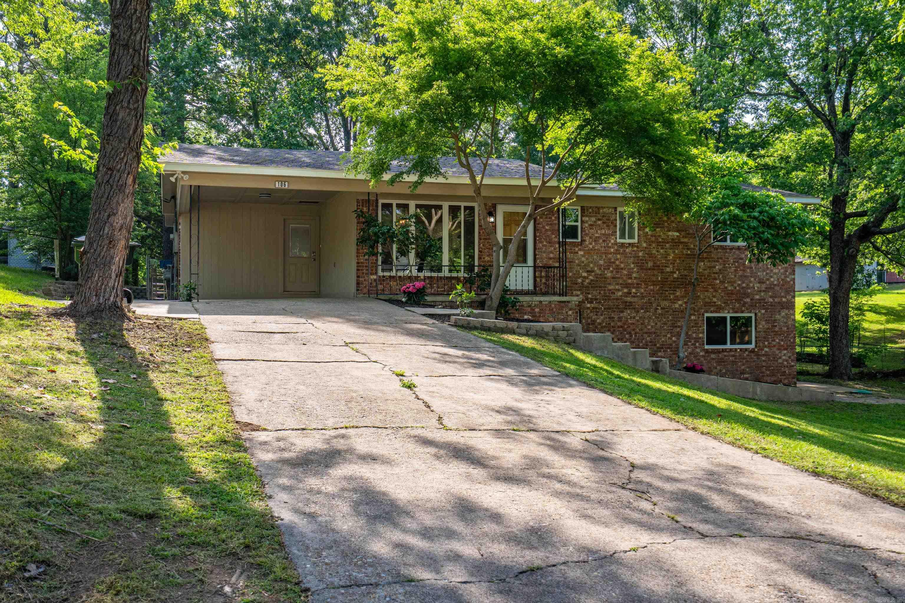 106  Grissom Trl  Hot Springs, AR