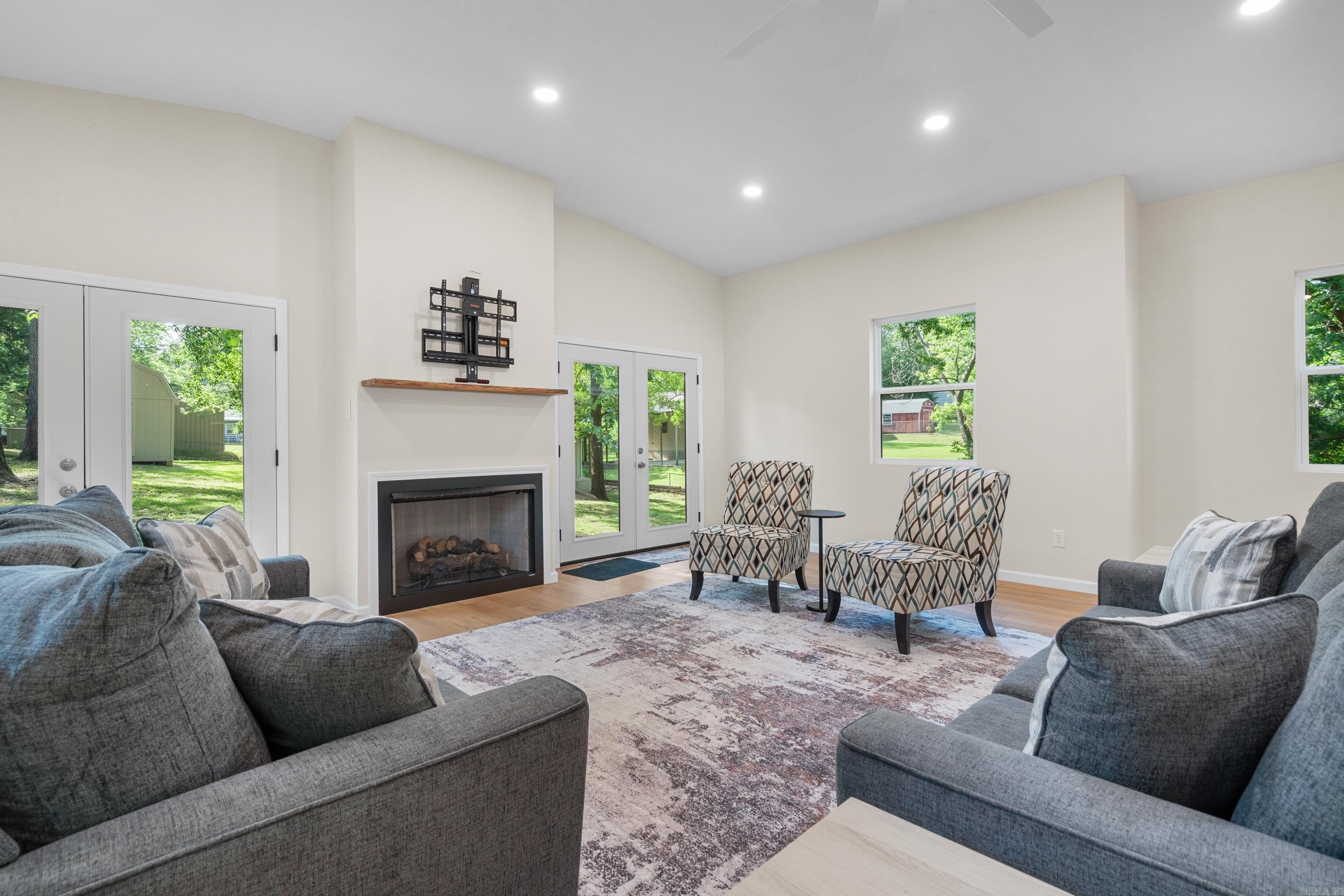 106  Grissom Trl  Hot Springs, AR