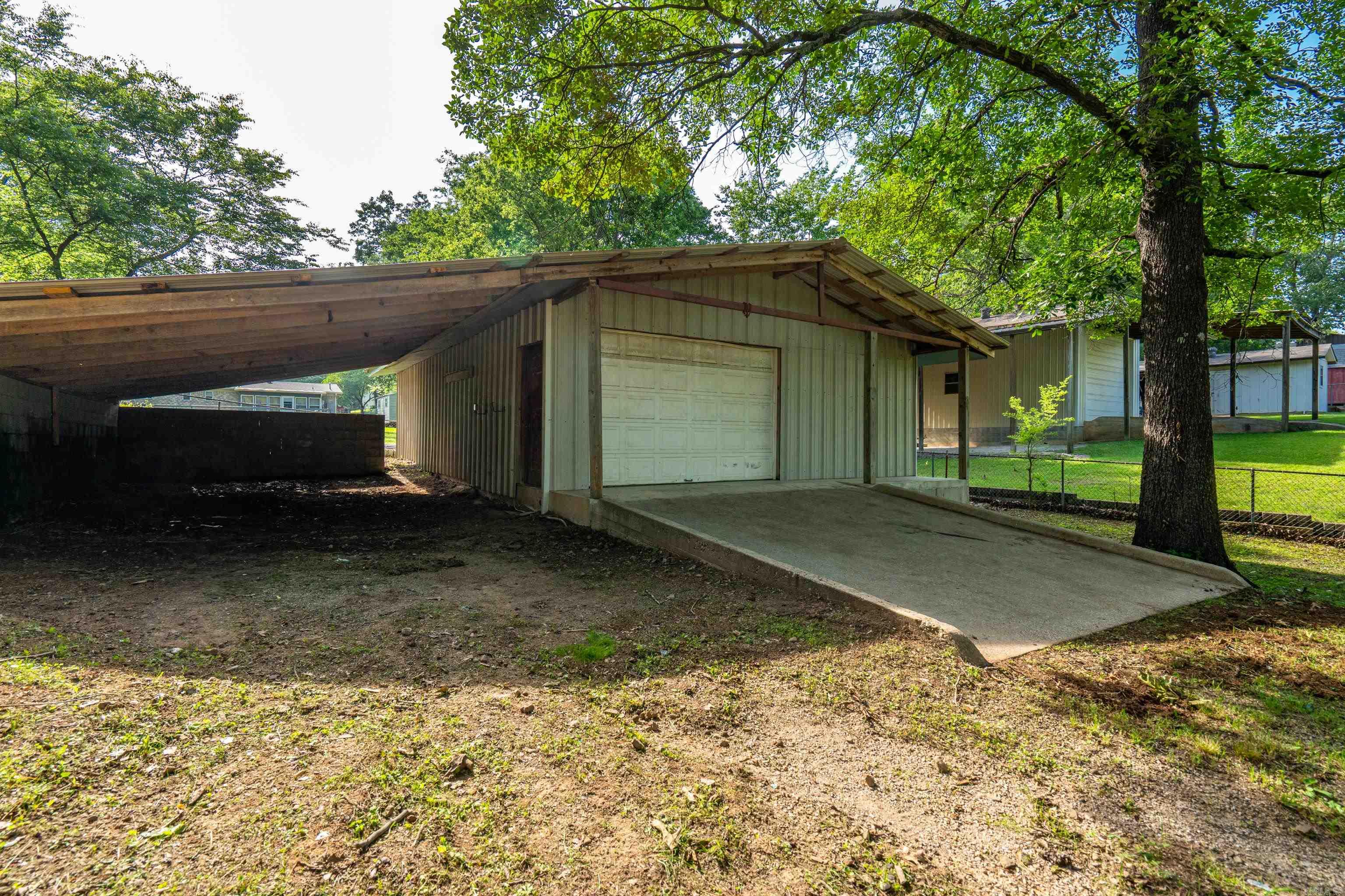 106  Grissom Trl  Hot Springs, AR