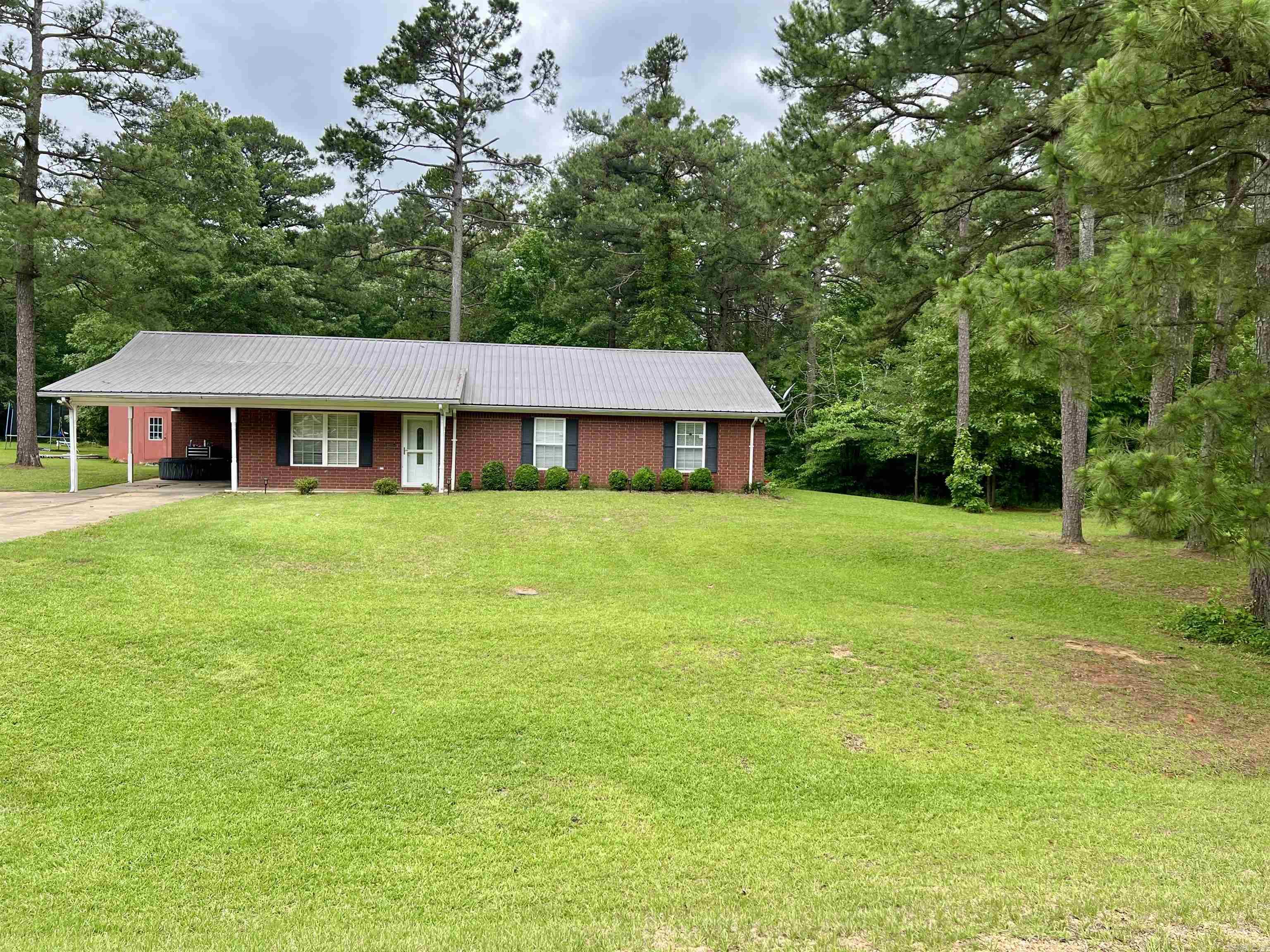 904  Dogwood  Star City, AR