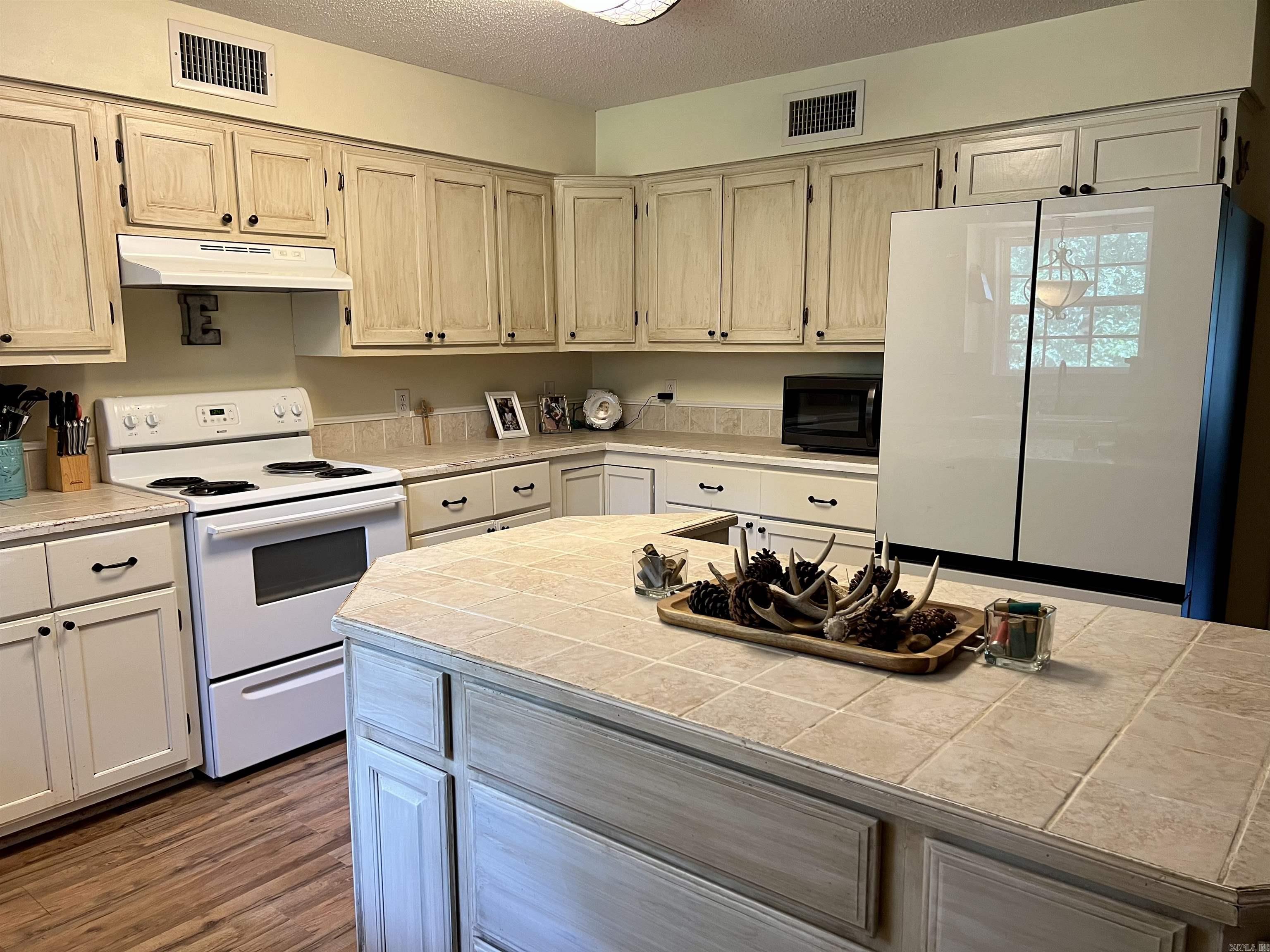 904  Dogwood  Star City, AR