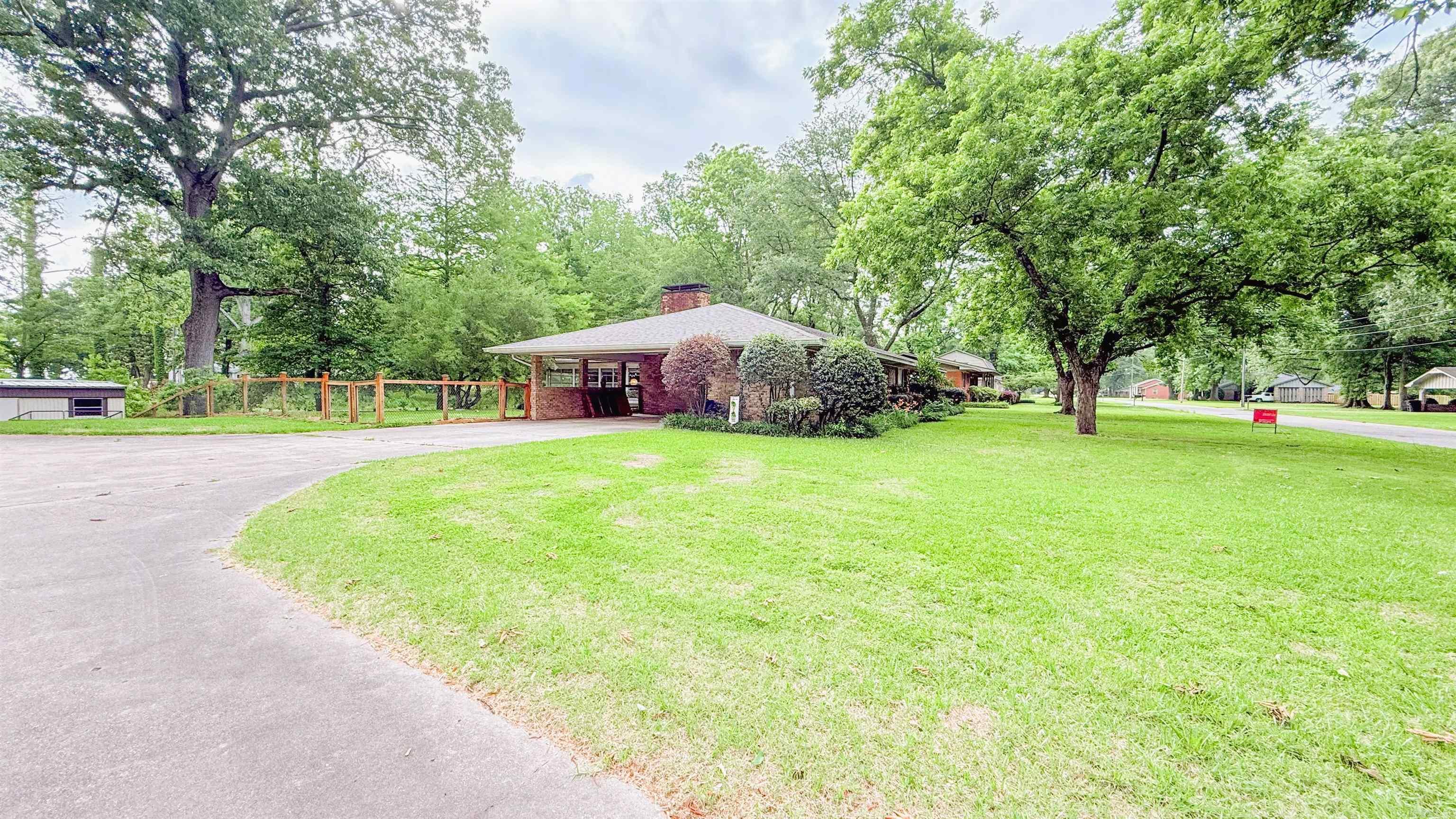 38  Wolfe  McGehee, AR