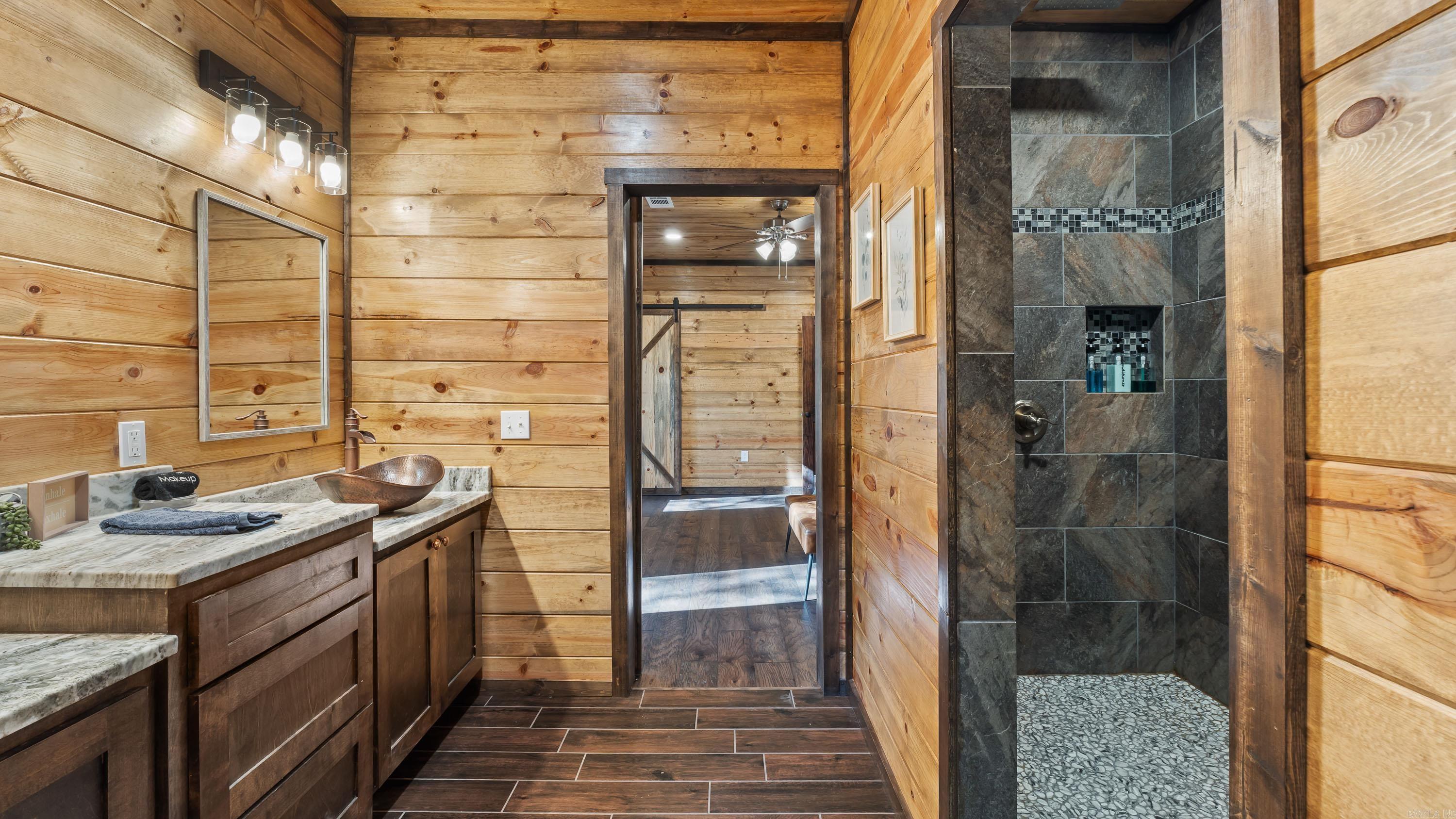 184  Hochamagnolia  Hochatown, OK