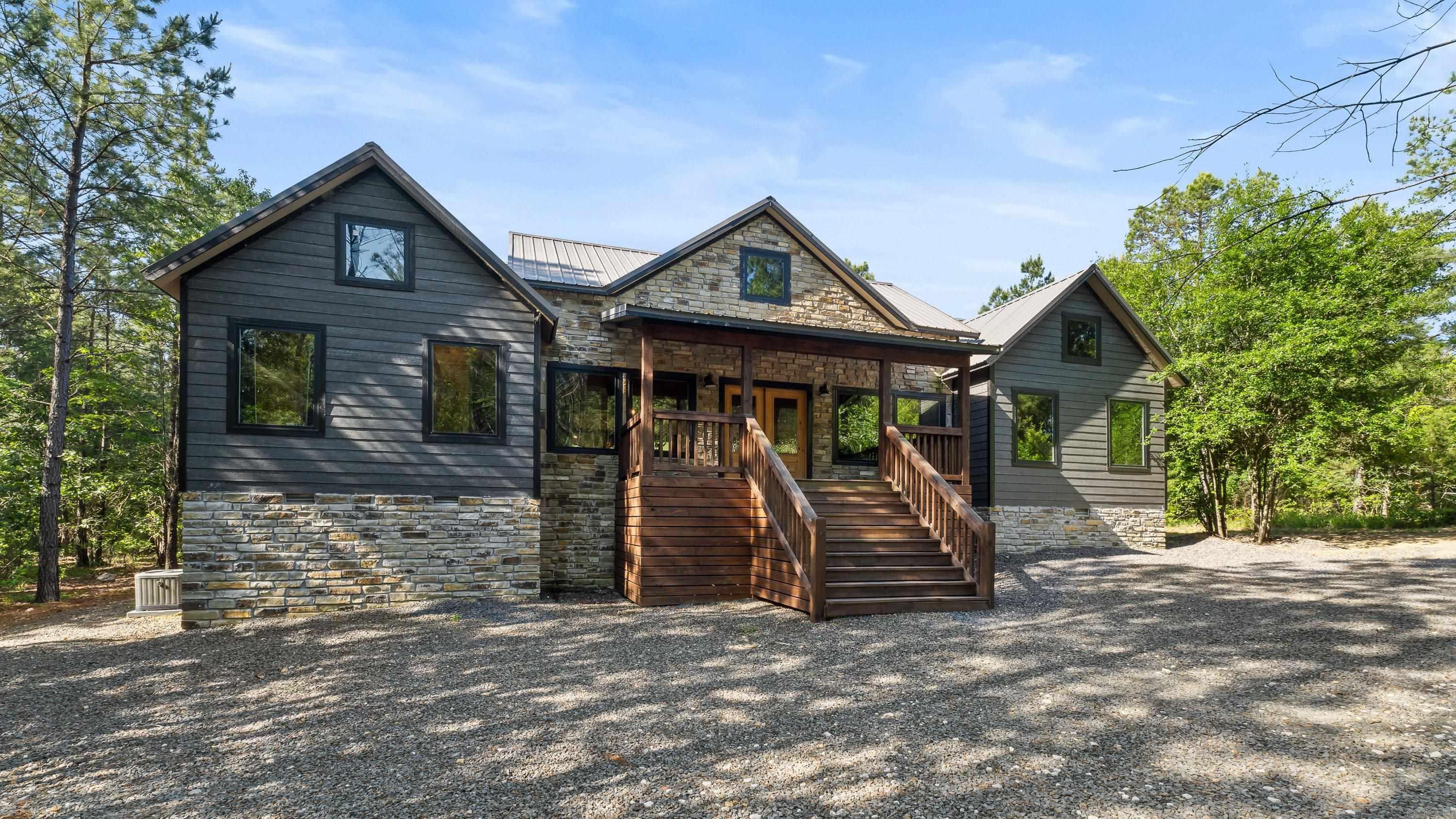 184 Hochamagnolia Trail Hochatown, OK 74728
