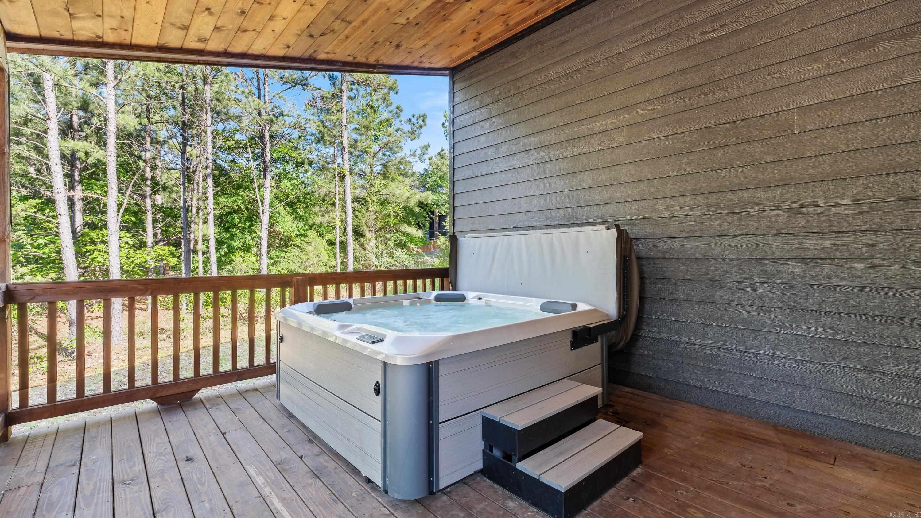 184 Hochamagnolia Trail Hochatown, OK 74728