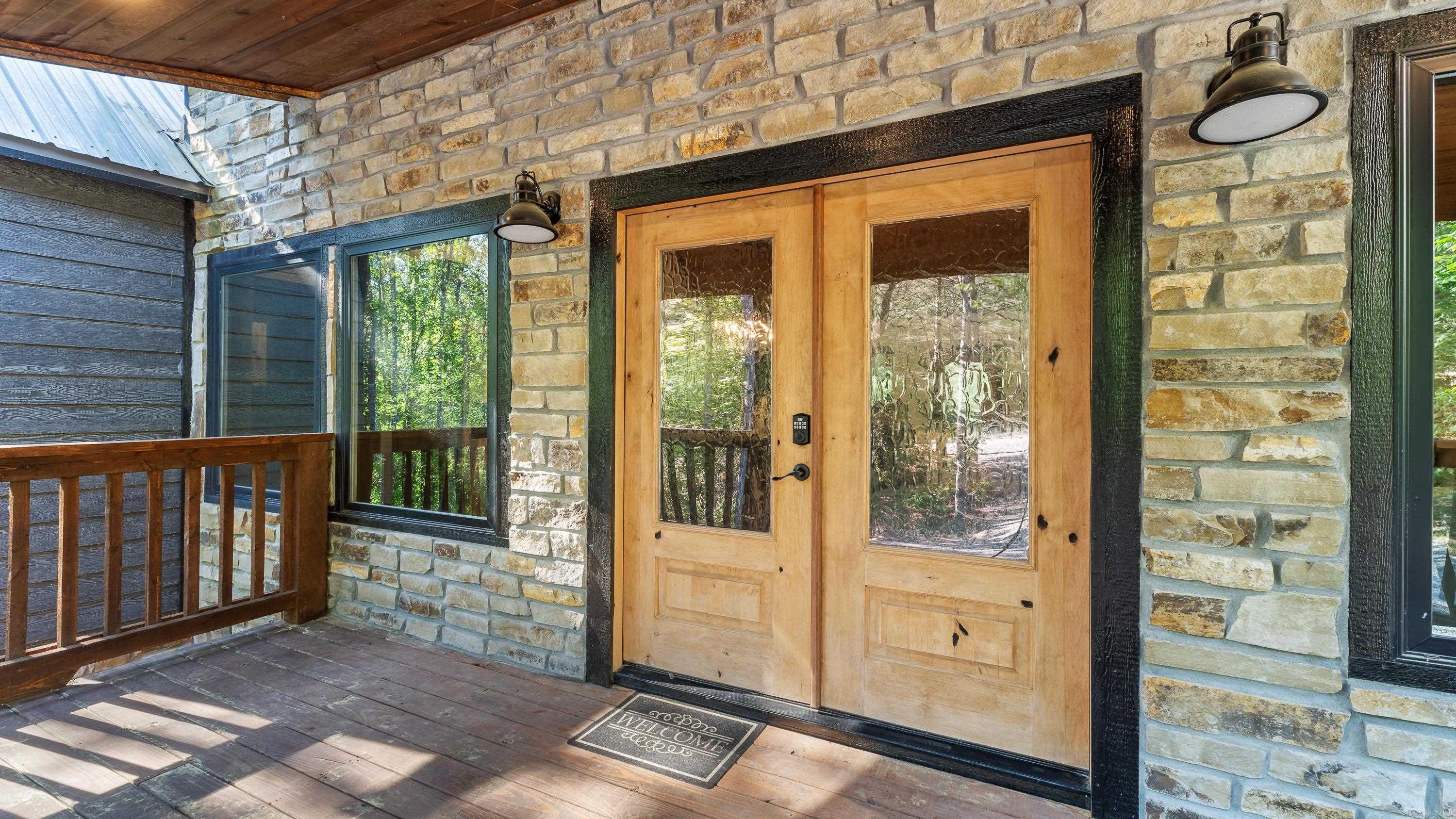 184 Hochamagnolia Trail Hochatown, OK 74728