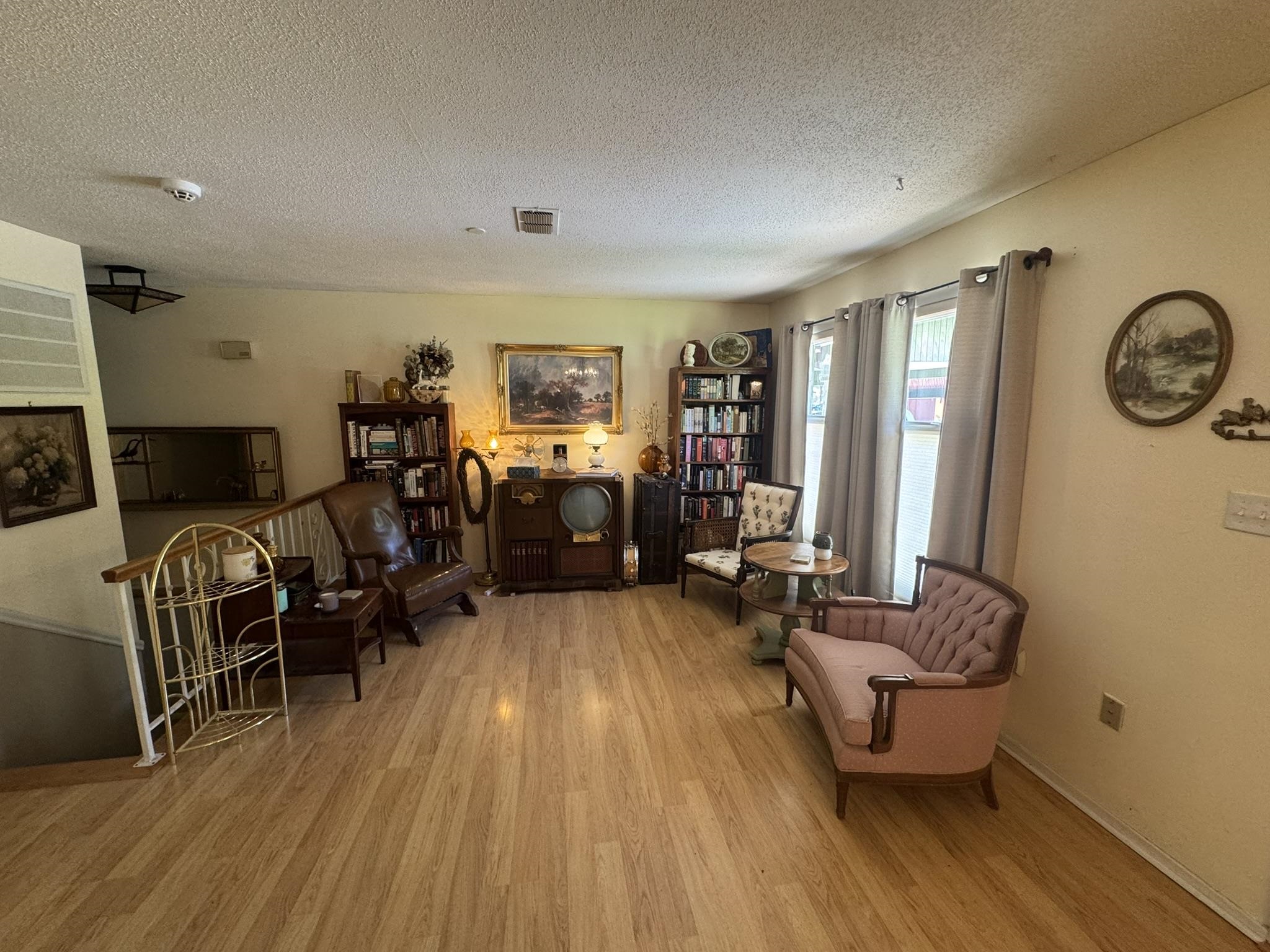 3  Akokisa  Cherokee Village, AR