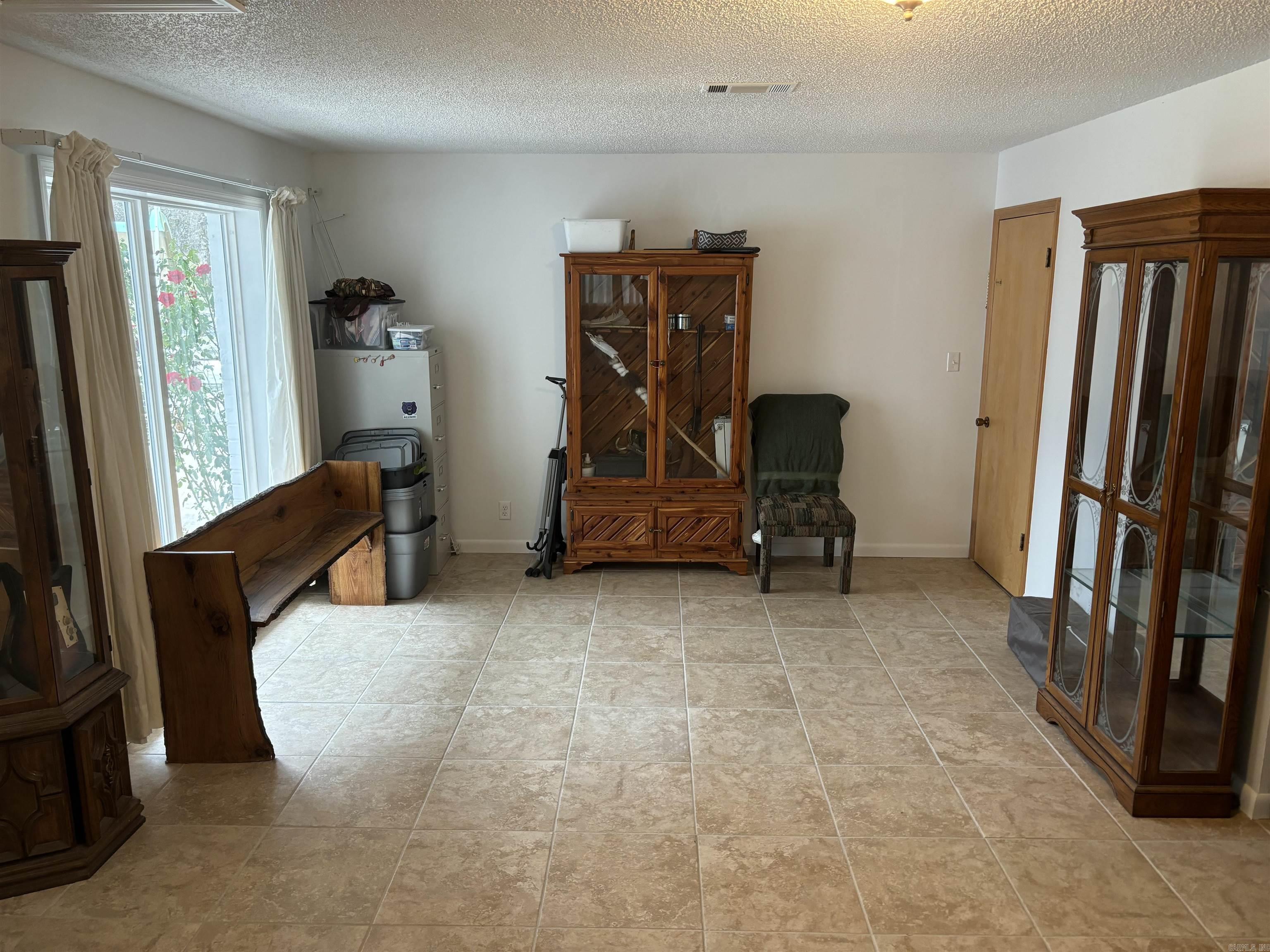 341  Douglas Lane  Clinton, AR