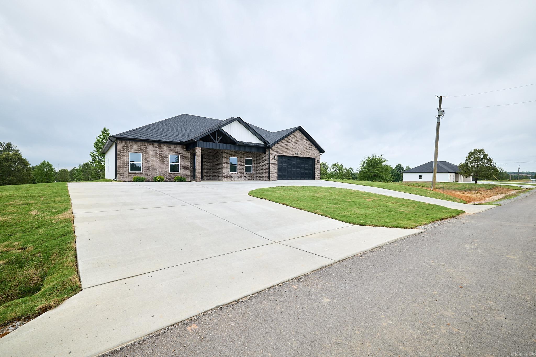 4007  Creek Top  Bauxite, AR